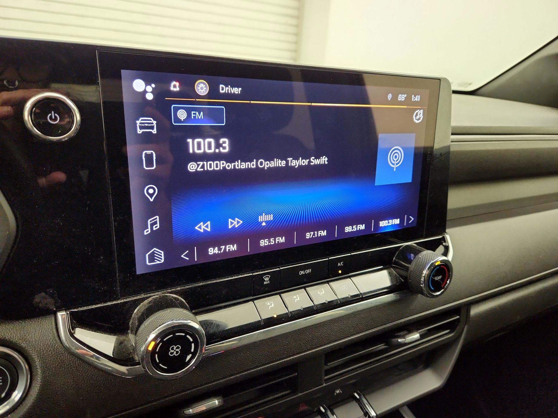 Thumbnail: 2023 Chevrolet Colorado - 15