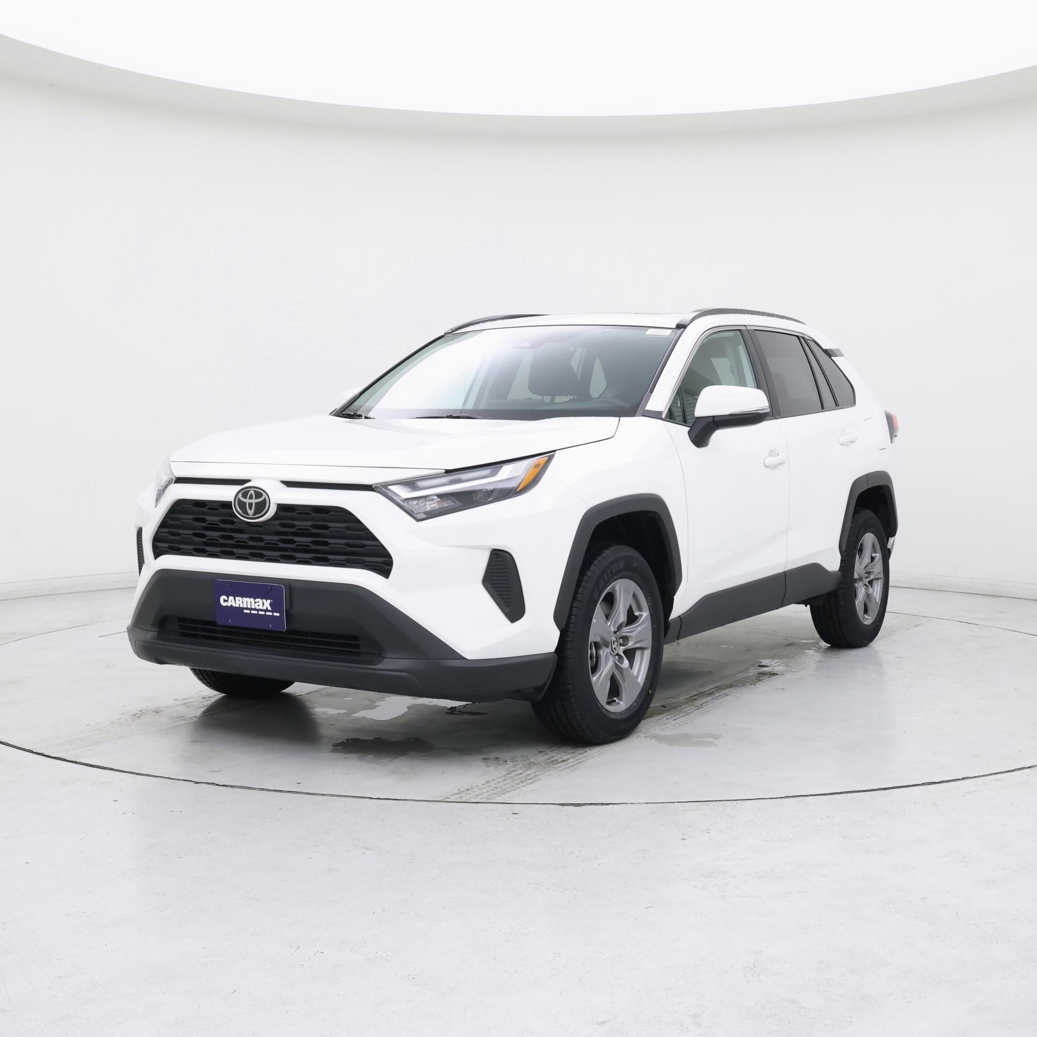 Thumbnail: 2022 Toyota RAV4 - 4