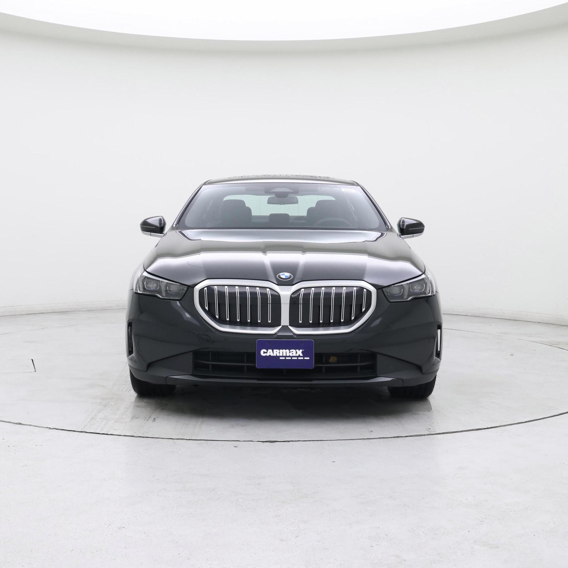 Thumbnail: 2025 BMW 5 Series - 5
