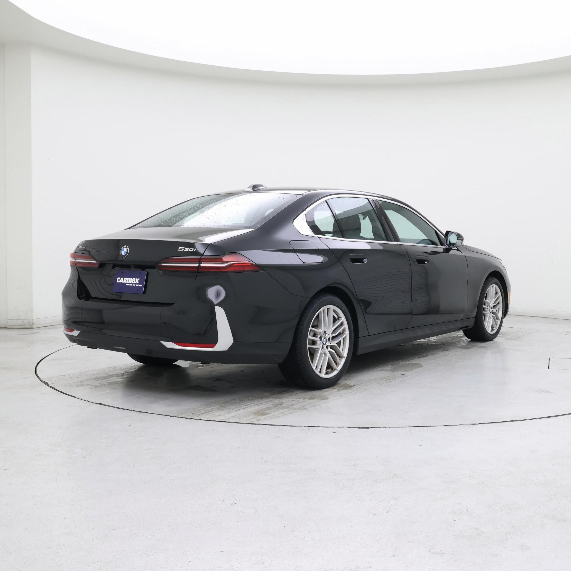 Thumbnail: 2025 BMW 5 Series - 8