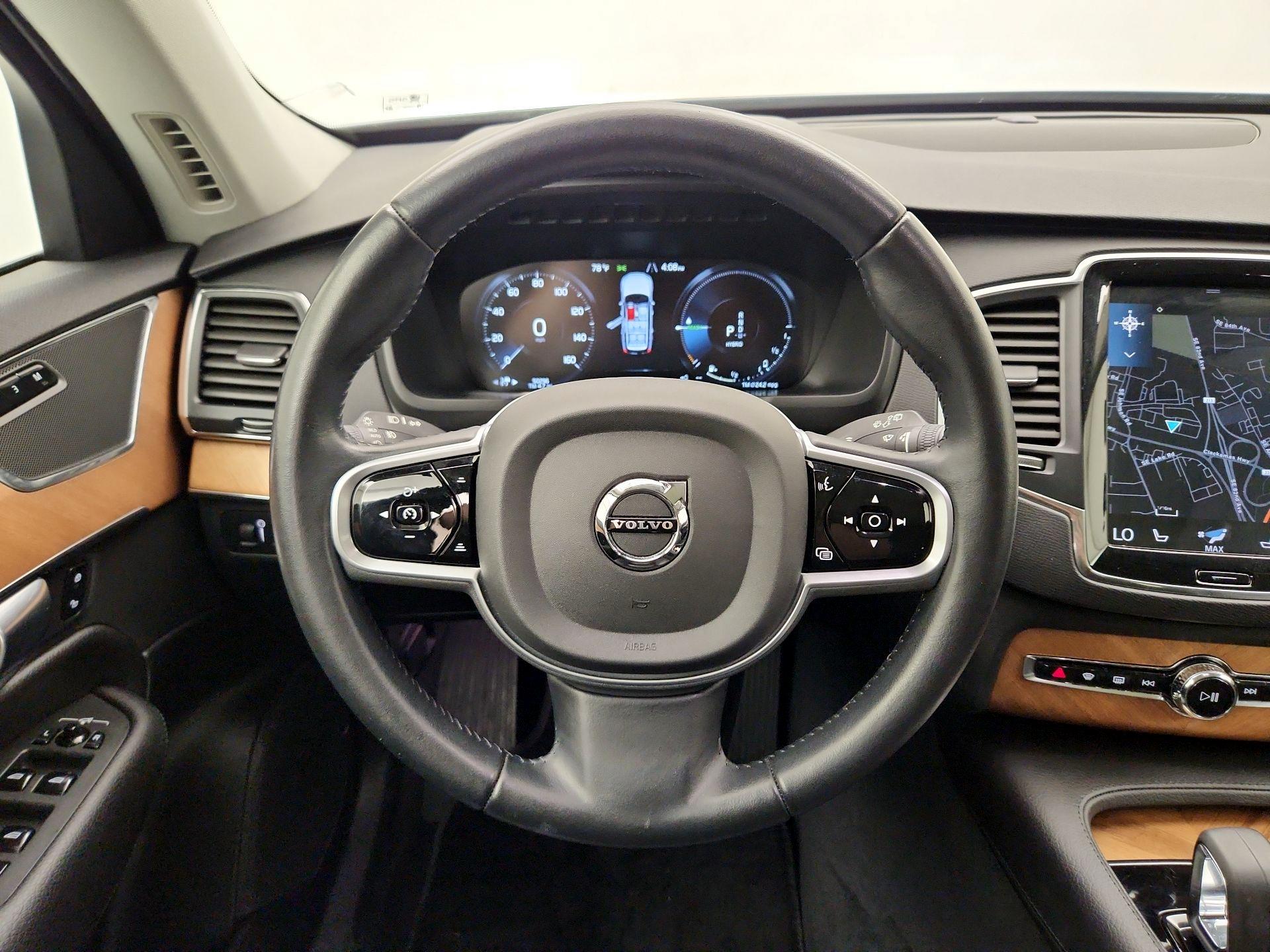 Thumbnail: 2022 Volvo XC90 - 10