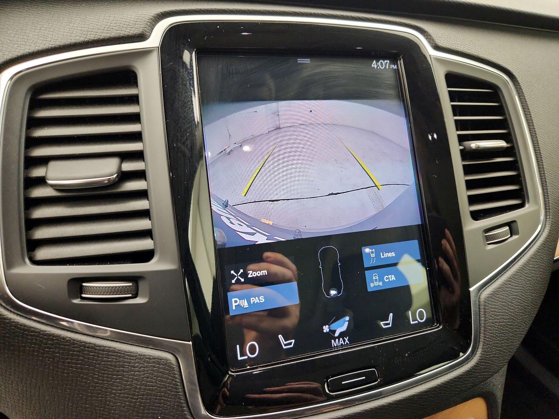 Thumbnail: 2022 Volvo XC90 - 15