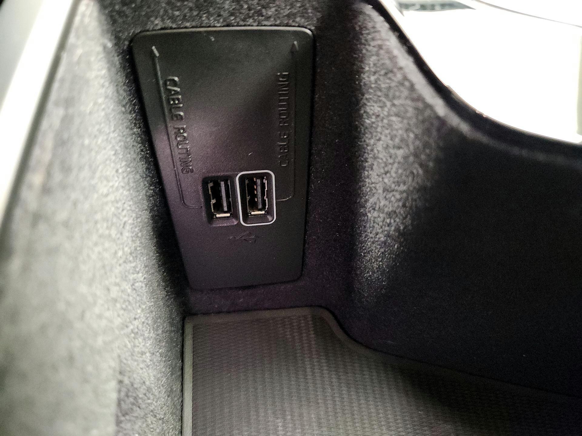 Thumbnail: 2022 Volvo XC90 - 19