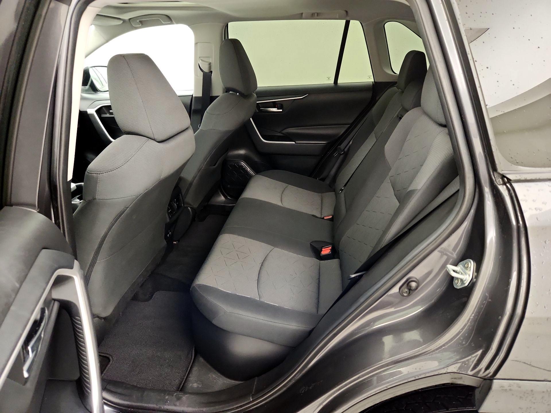 Thumbnail: 2020 Toyota RAV4 - 20