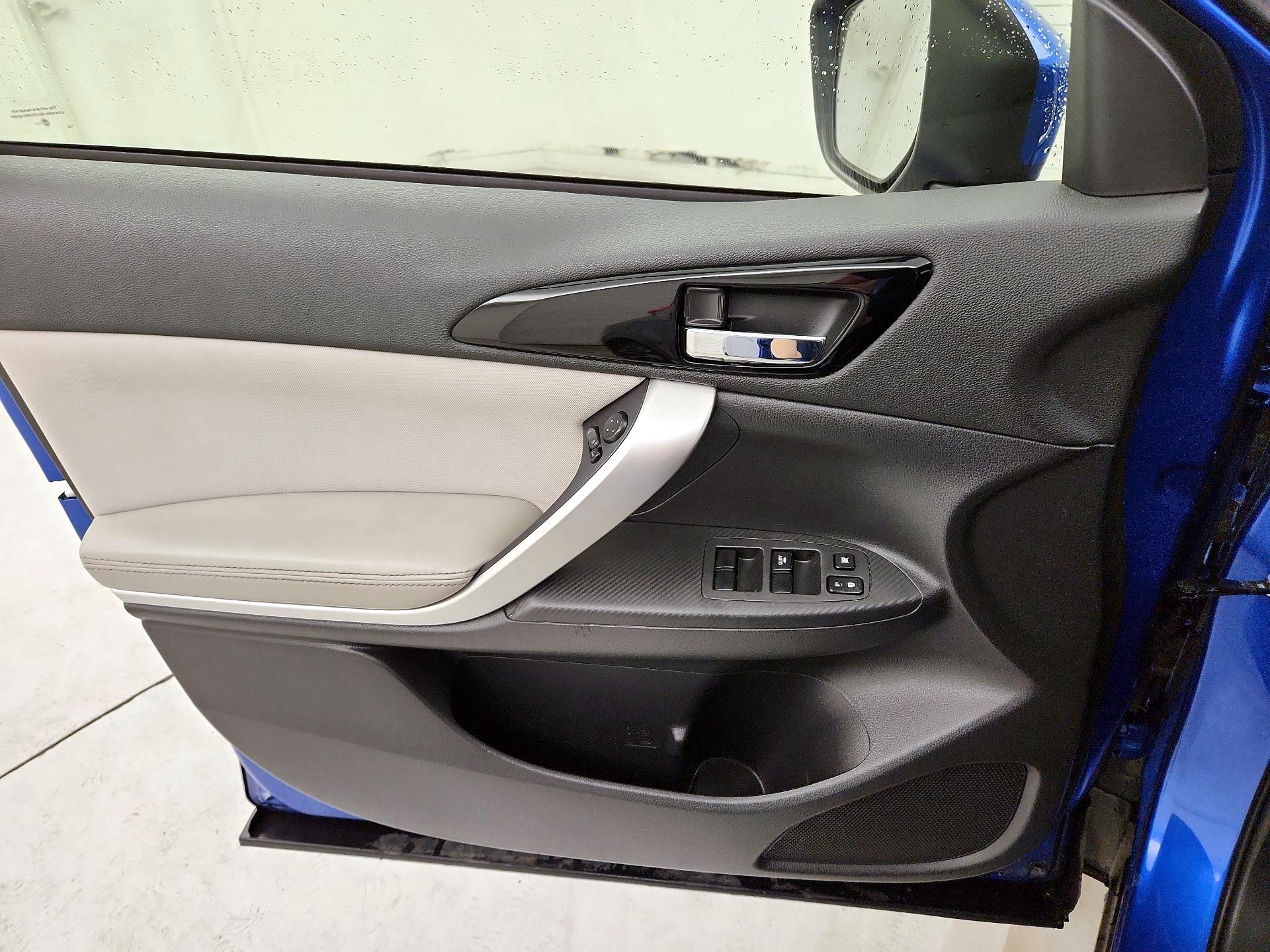 Thumbnail: 2018 Mitsubishi Eclipse Cross - 12