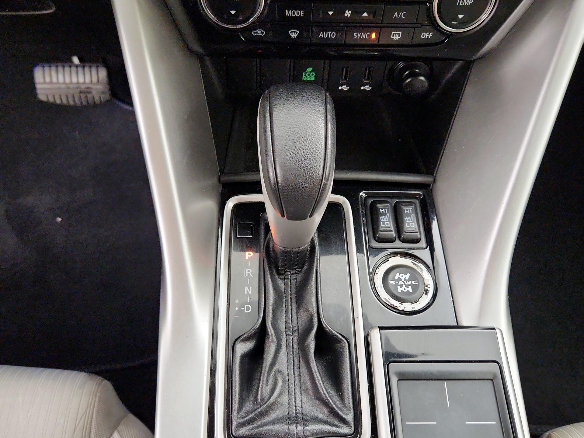 Thumbnail: 2018 Mitsubishi Eclipse Cross - 17