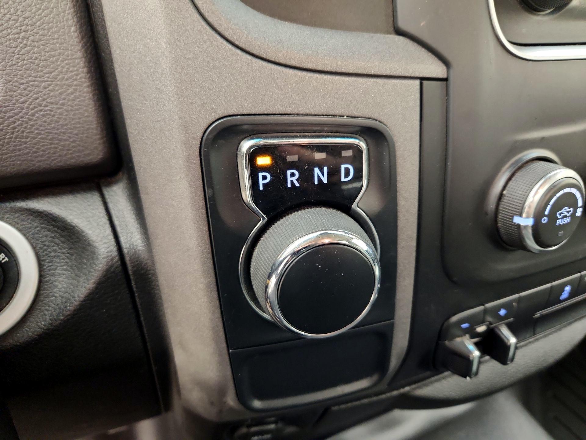 Thumbnail: 2019 RAM 1500 Classic - 17