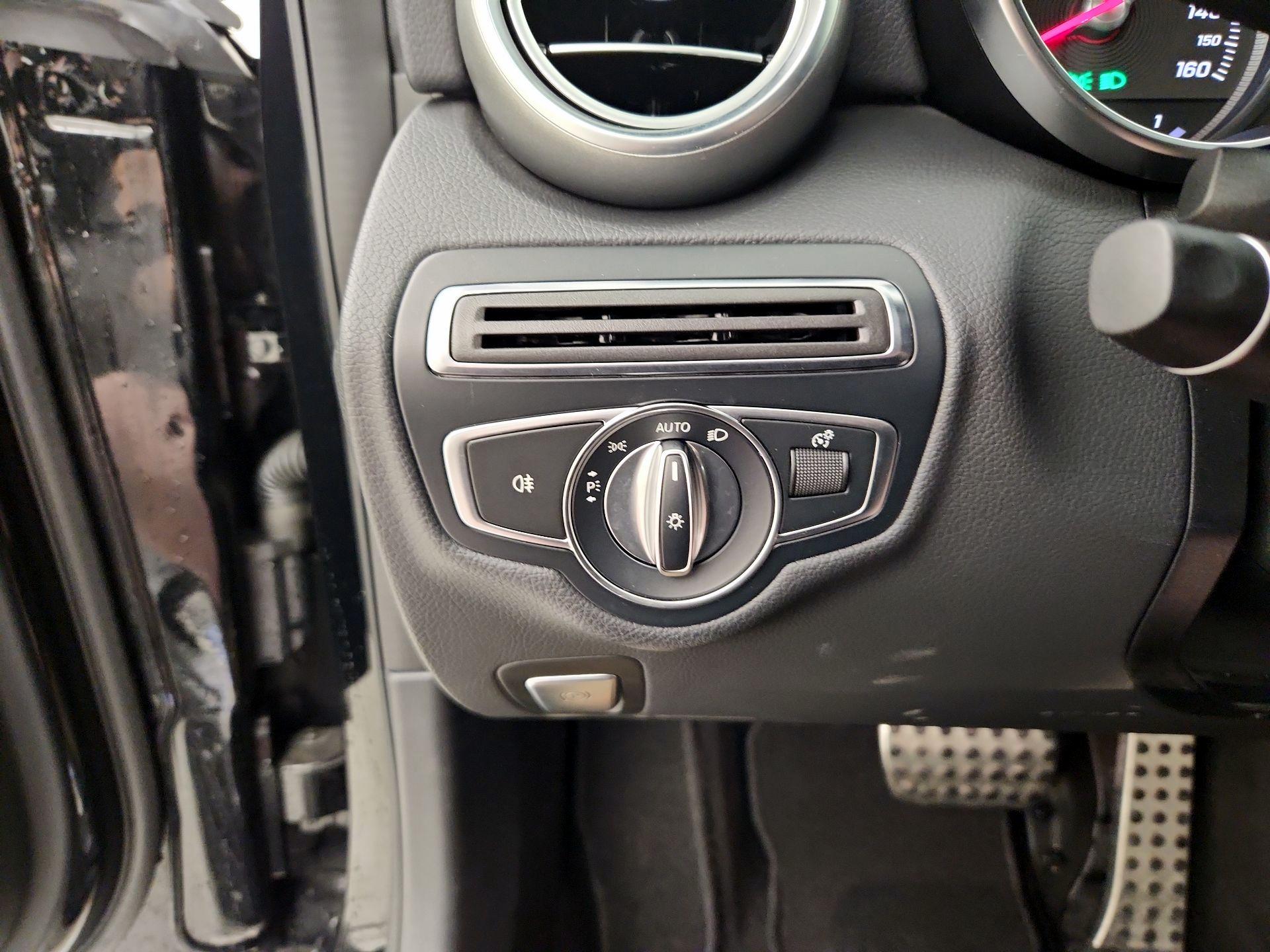 Thumbnail: 2017 Mercedes-Benz C-Class - 13