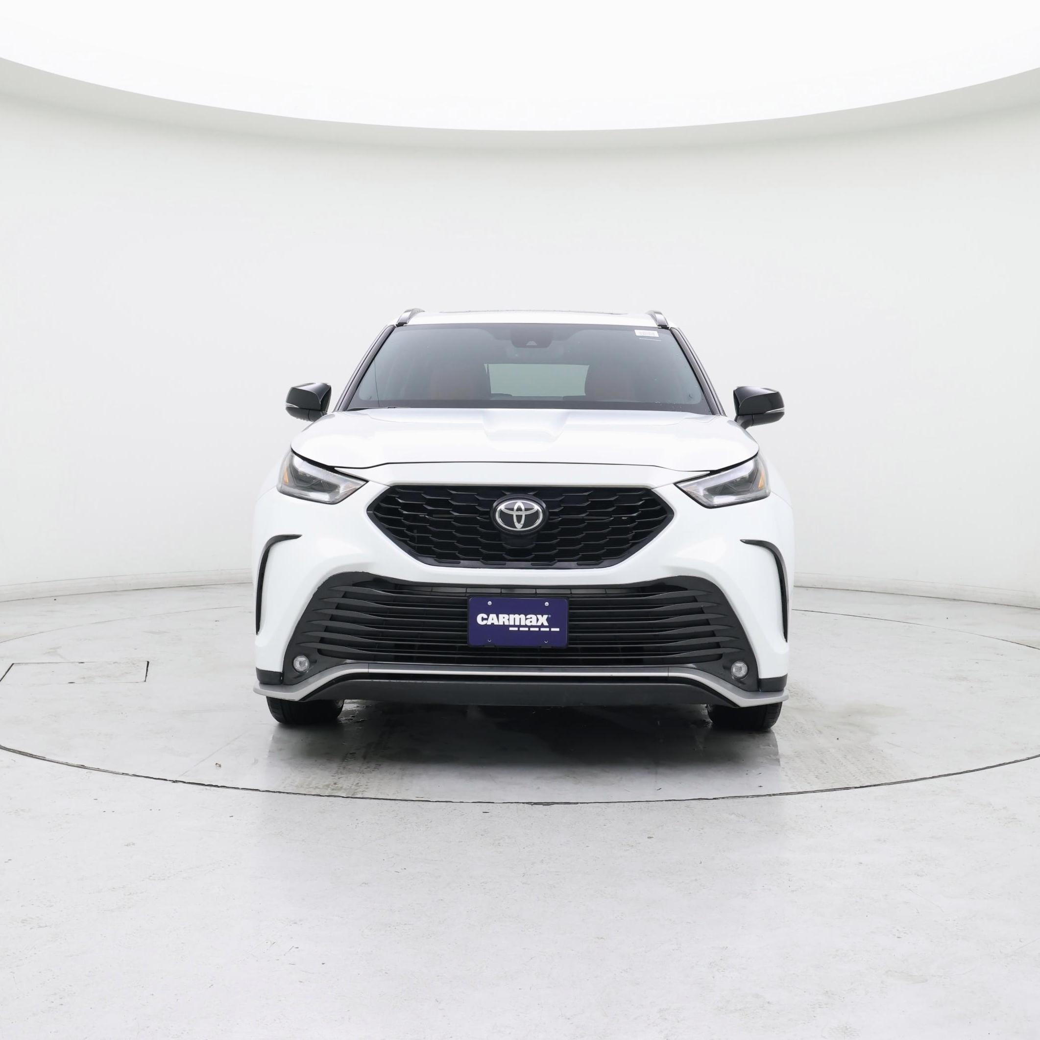 Thumbnail: 2023 Toyota Highlander - 5