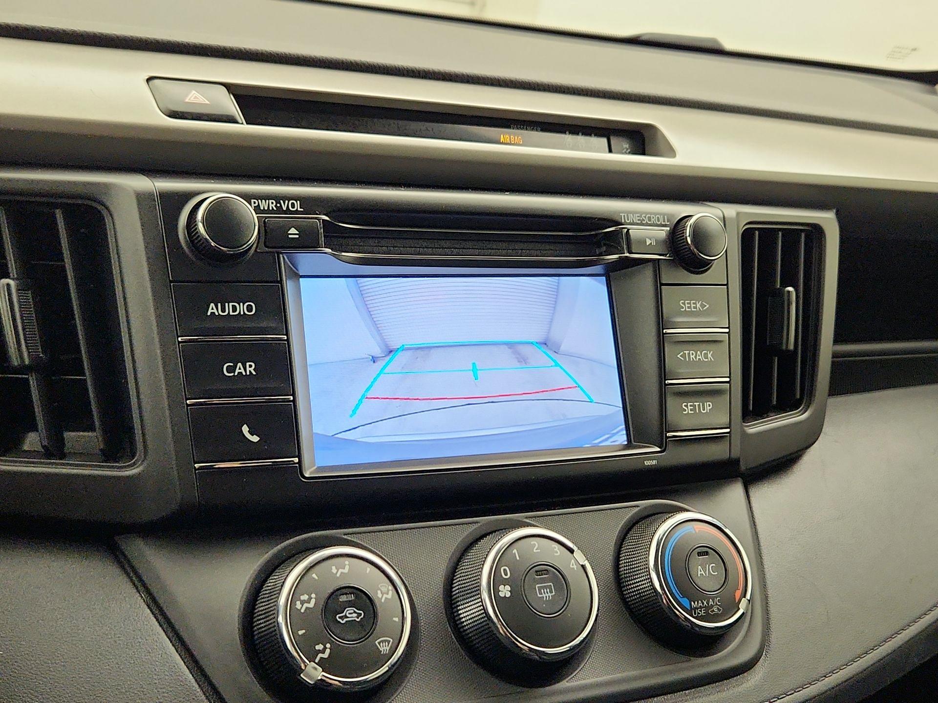 Thumbnail: 2018 Toyota RAV4 - 14