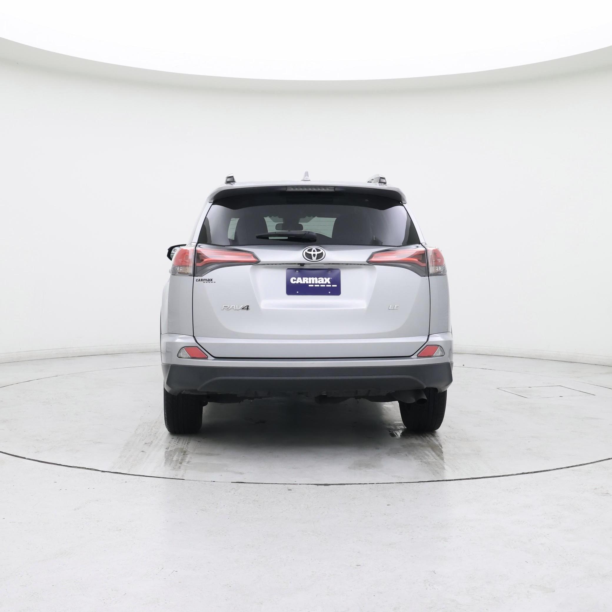 Thumbnail: 2018 Toyota RAV4 - 6