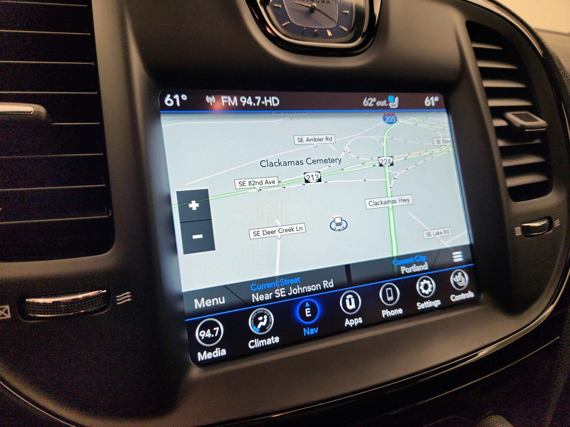 Thumbnail: 2022 Chrysler 300 - 14