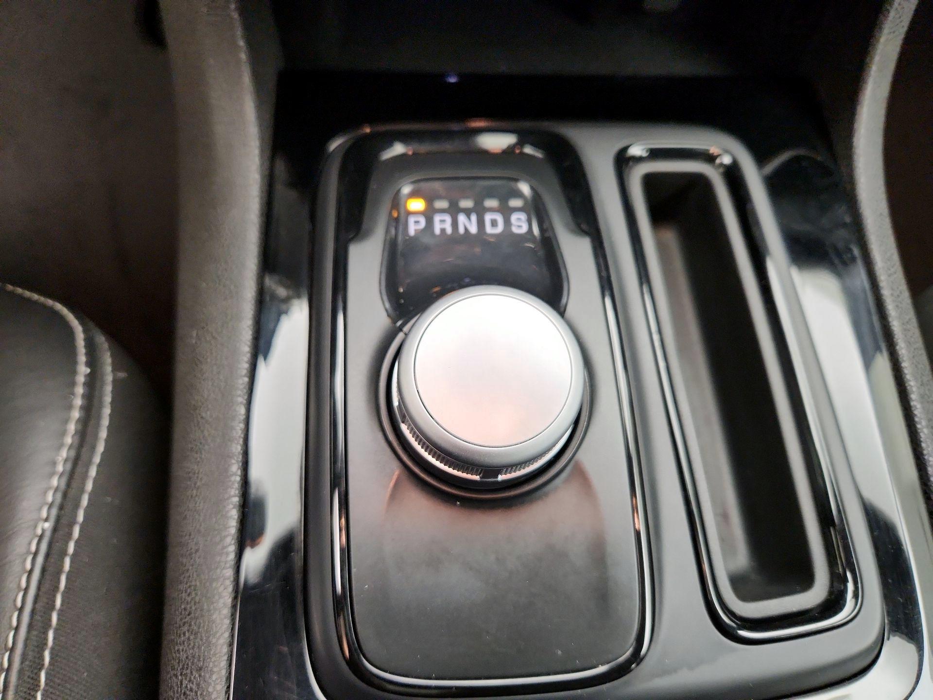 Thumbnail: 2022 Chrysler 300 - 18