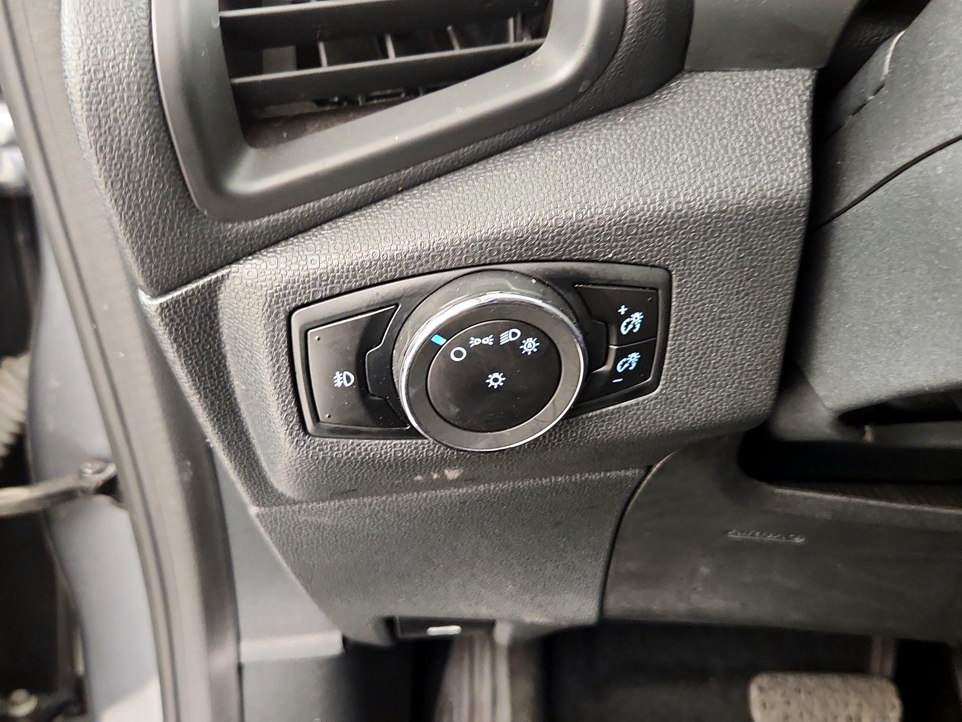 Thumbnail: 2020 Ford EcoSport - 13