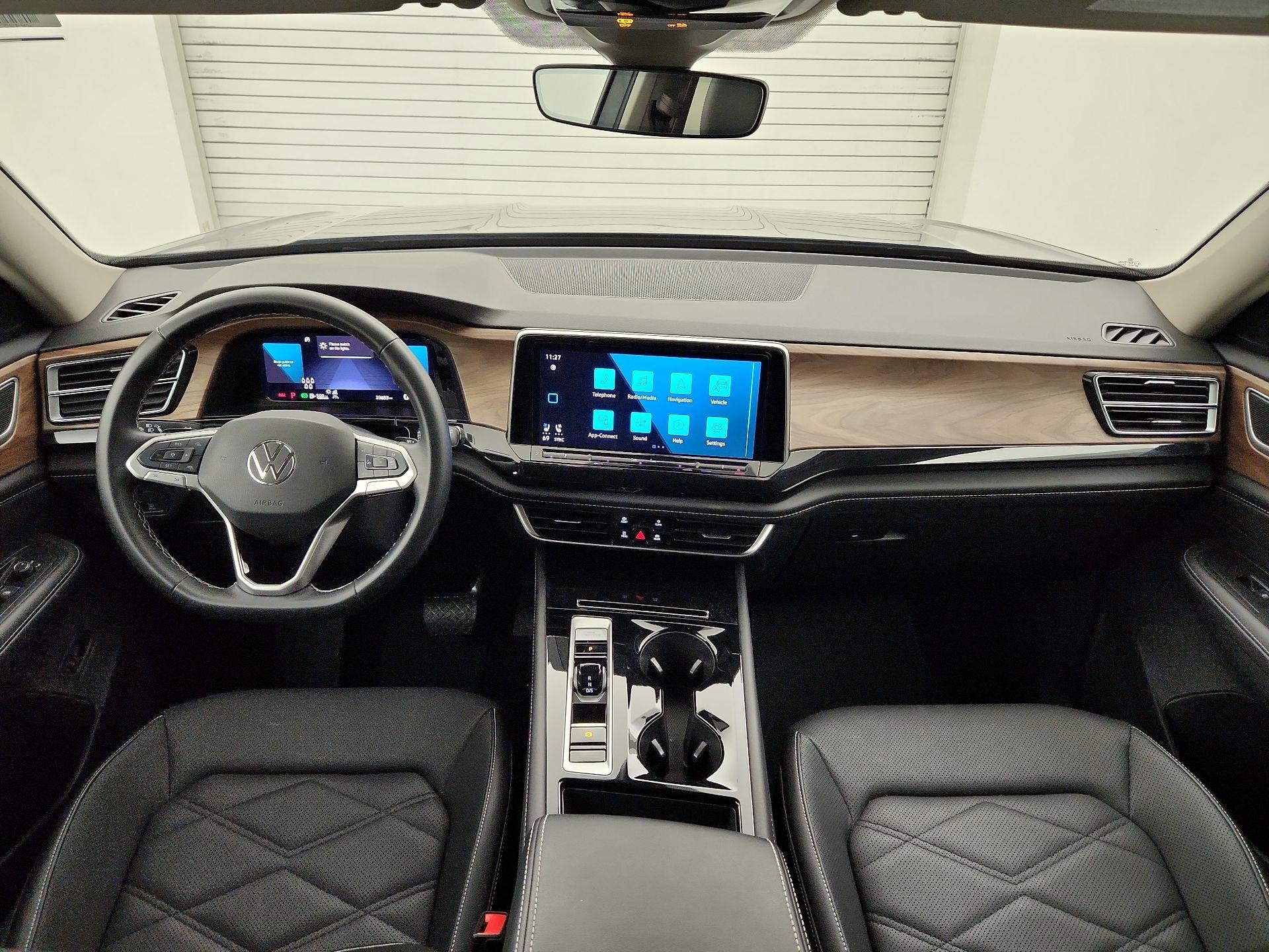 Thumbnail: 2025 Volkswagen Atlas - 9