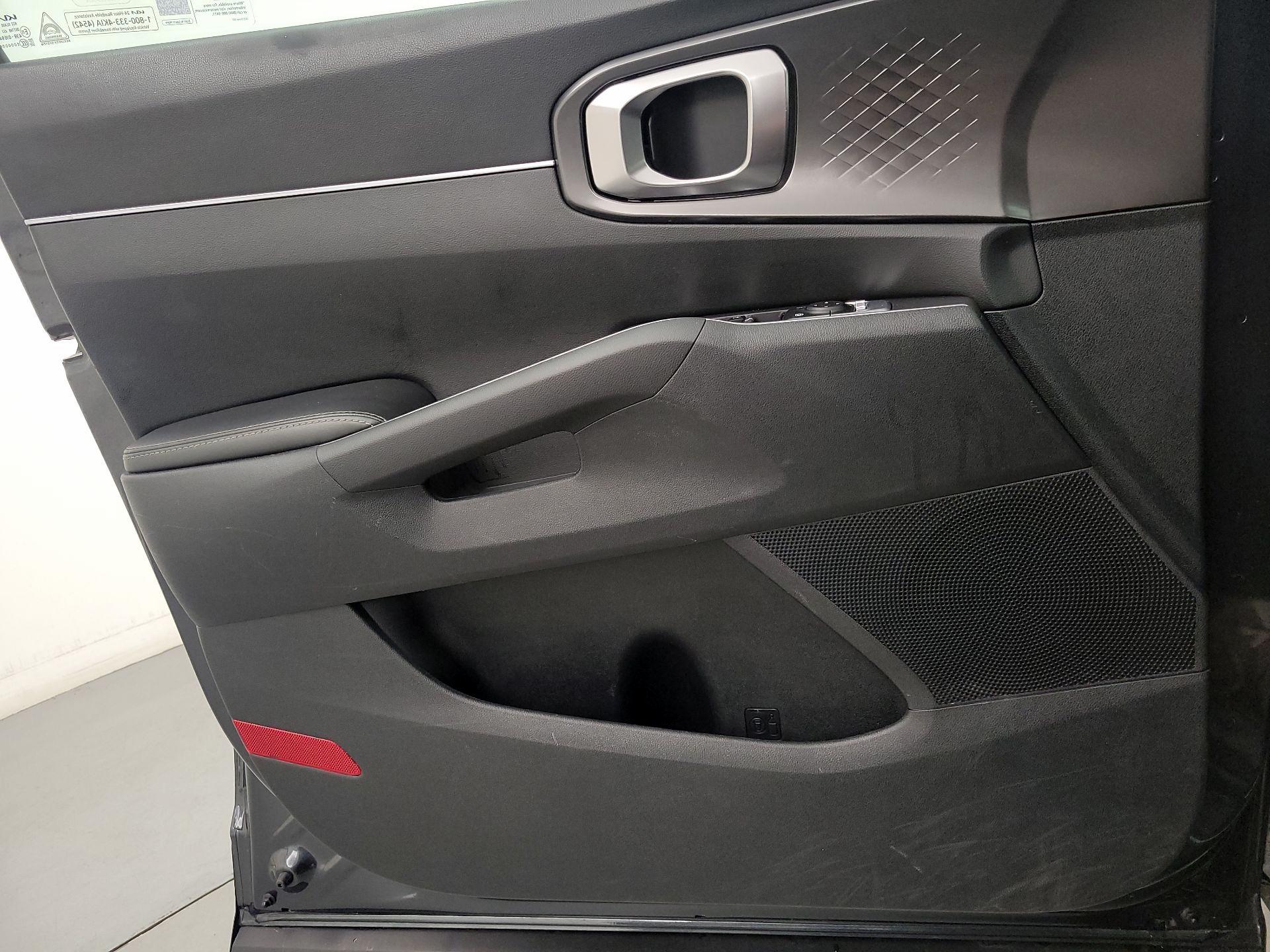 Thumbnail: 2024 Kia Sorento - 12