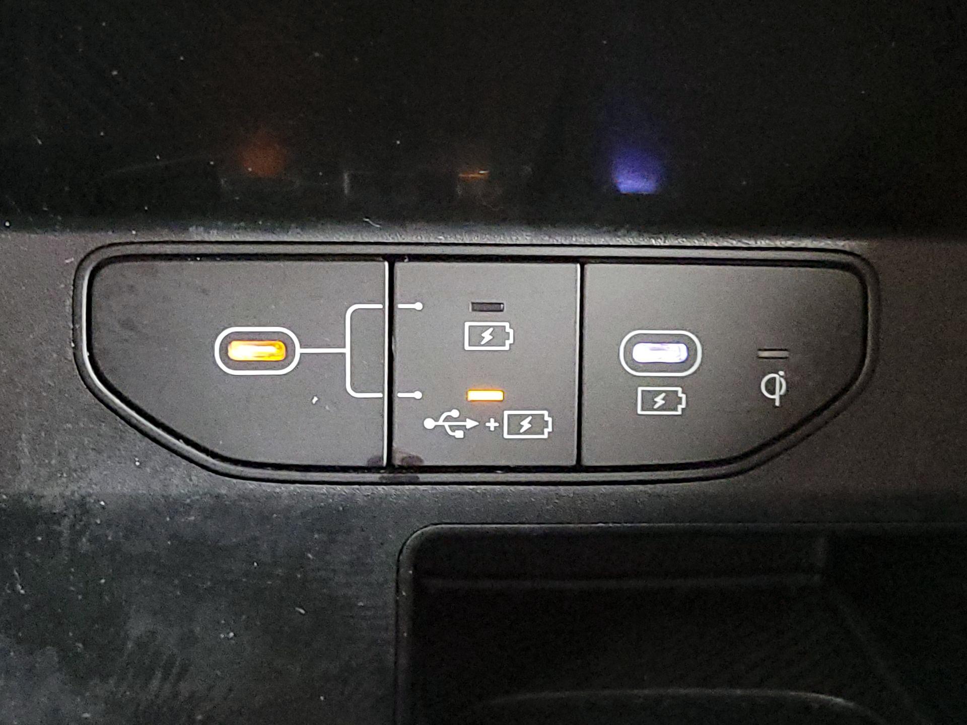 Thumbnail: 2024 Kia Sorento - 19