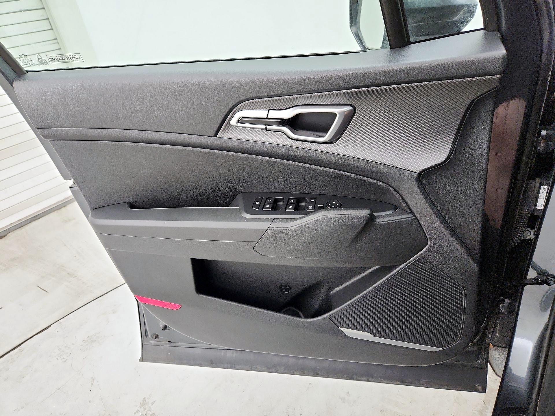 Thumbnail: 2024 Kia Sportage - 12