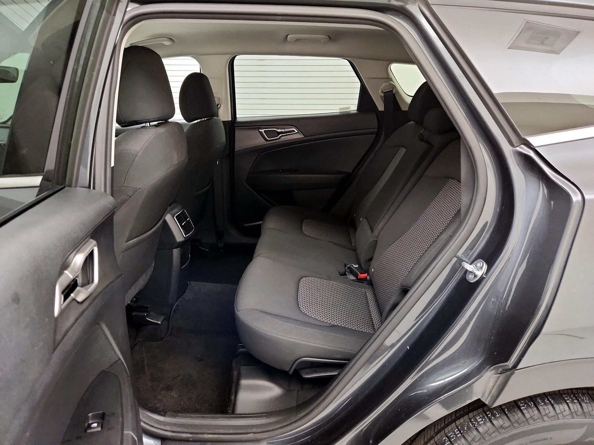 Thumbnail: 2024 Kia Sportage - 19