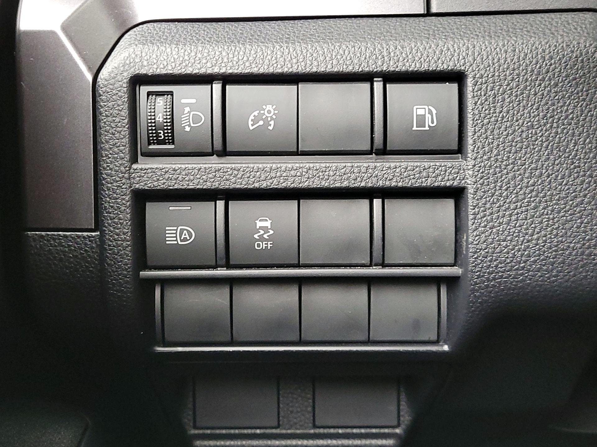 Thumbnail: 2025 Toyota 4Runner - 13