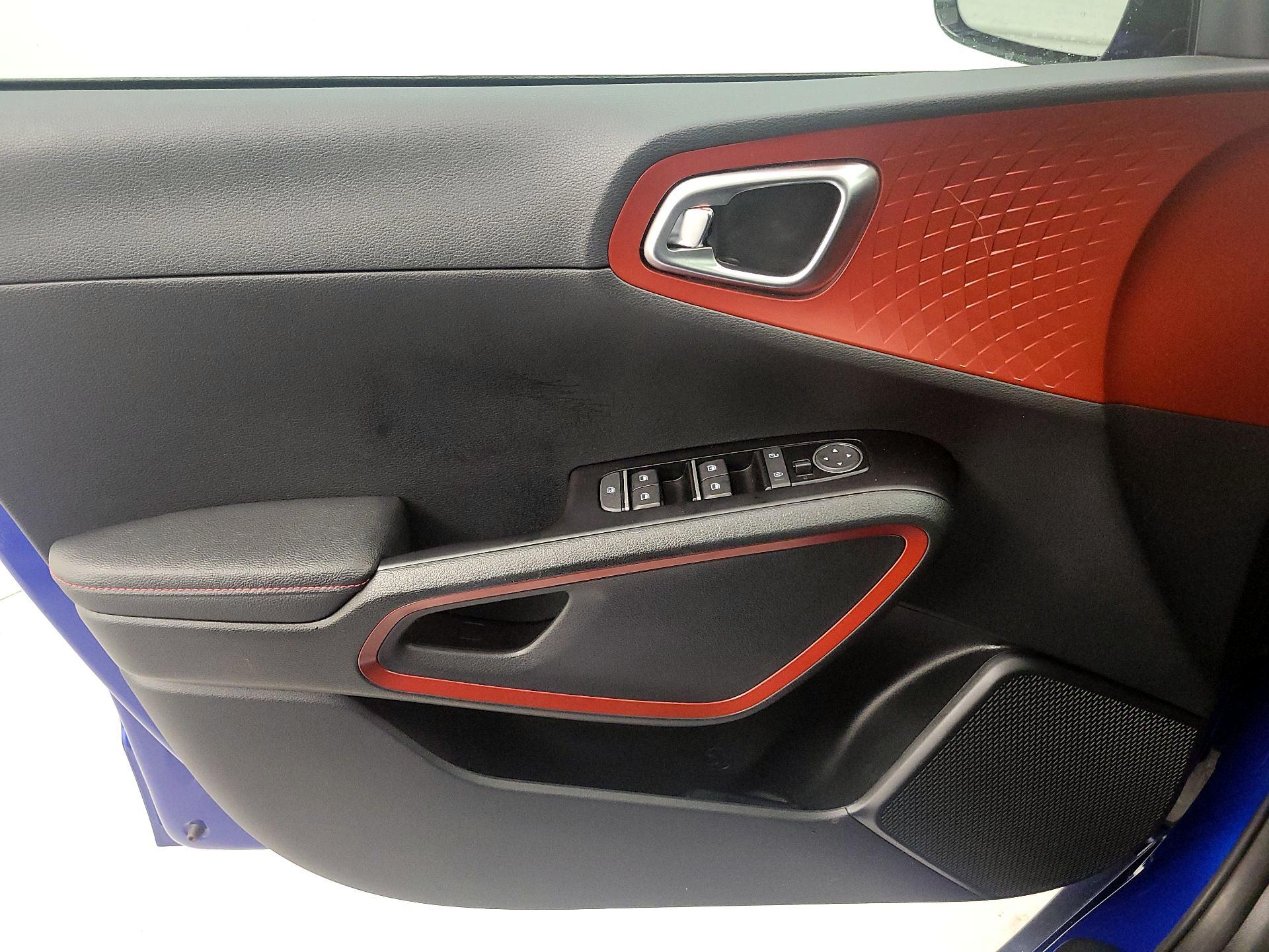 Thumbnail: 2023 Kia Soul - 12