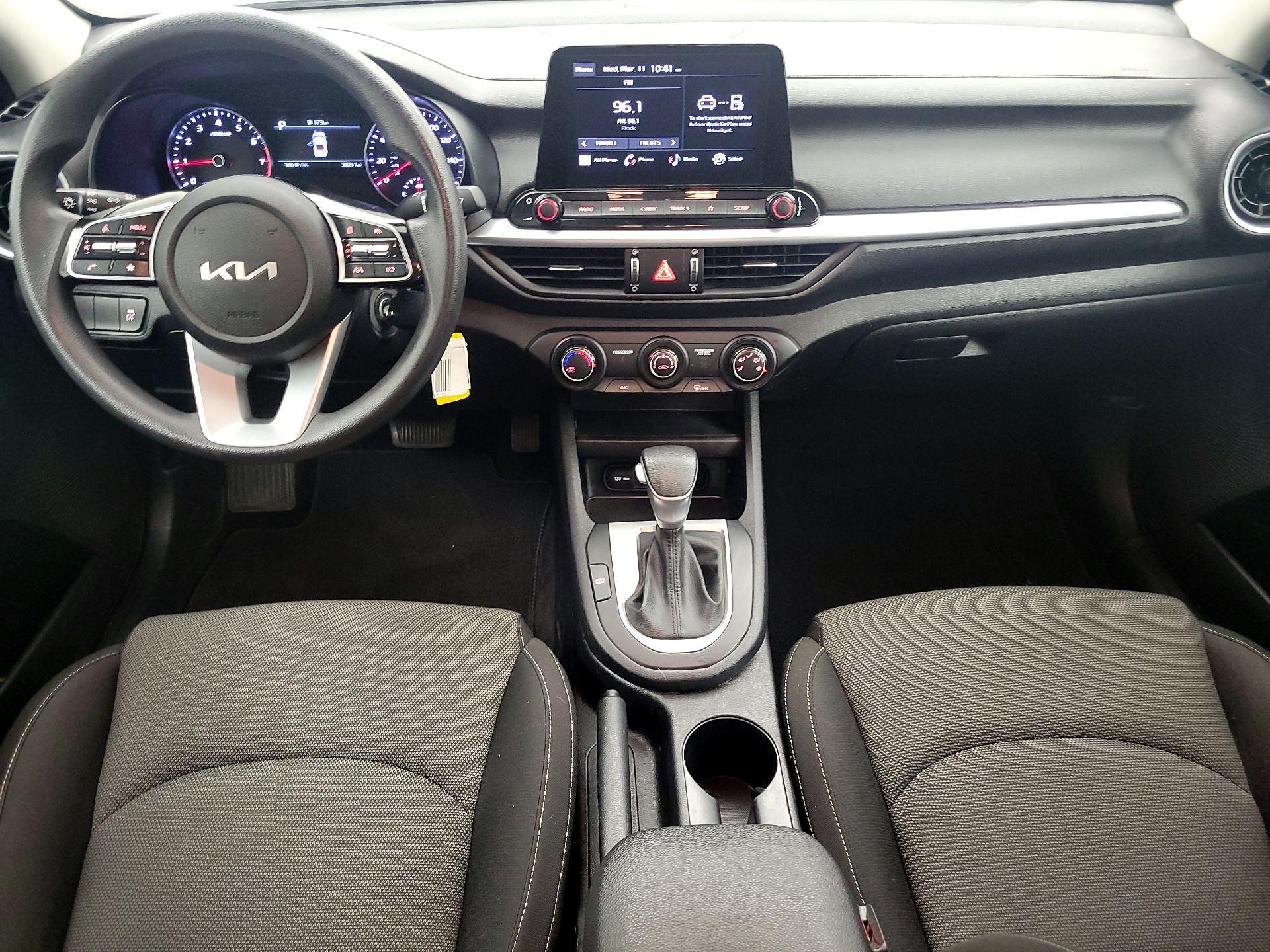 Thumbnail: 2023 Kia Forte - 9