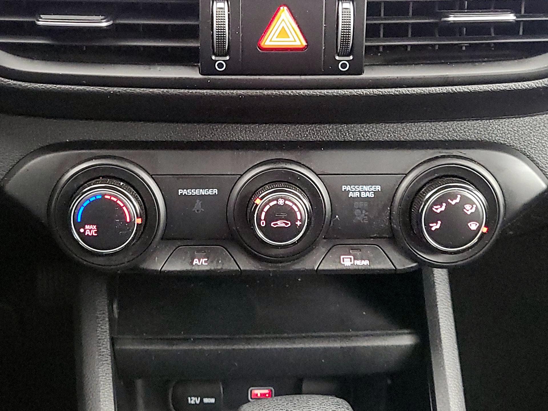 Thumbnail: 2023 Kia Forte - 16