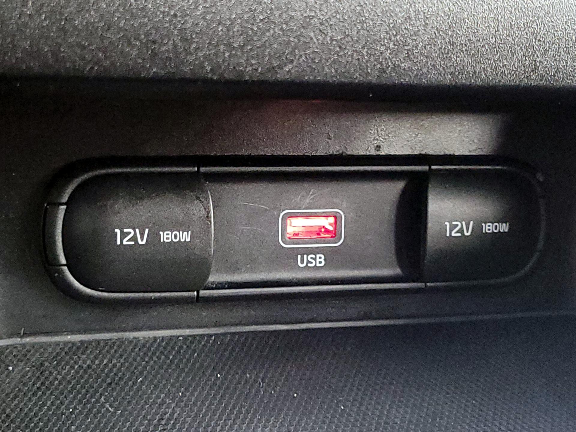 Thumbnail: 2023 Kia Forte - 18