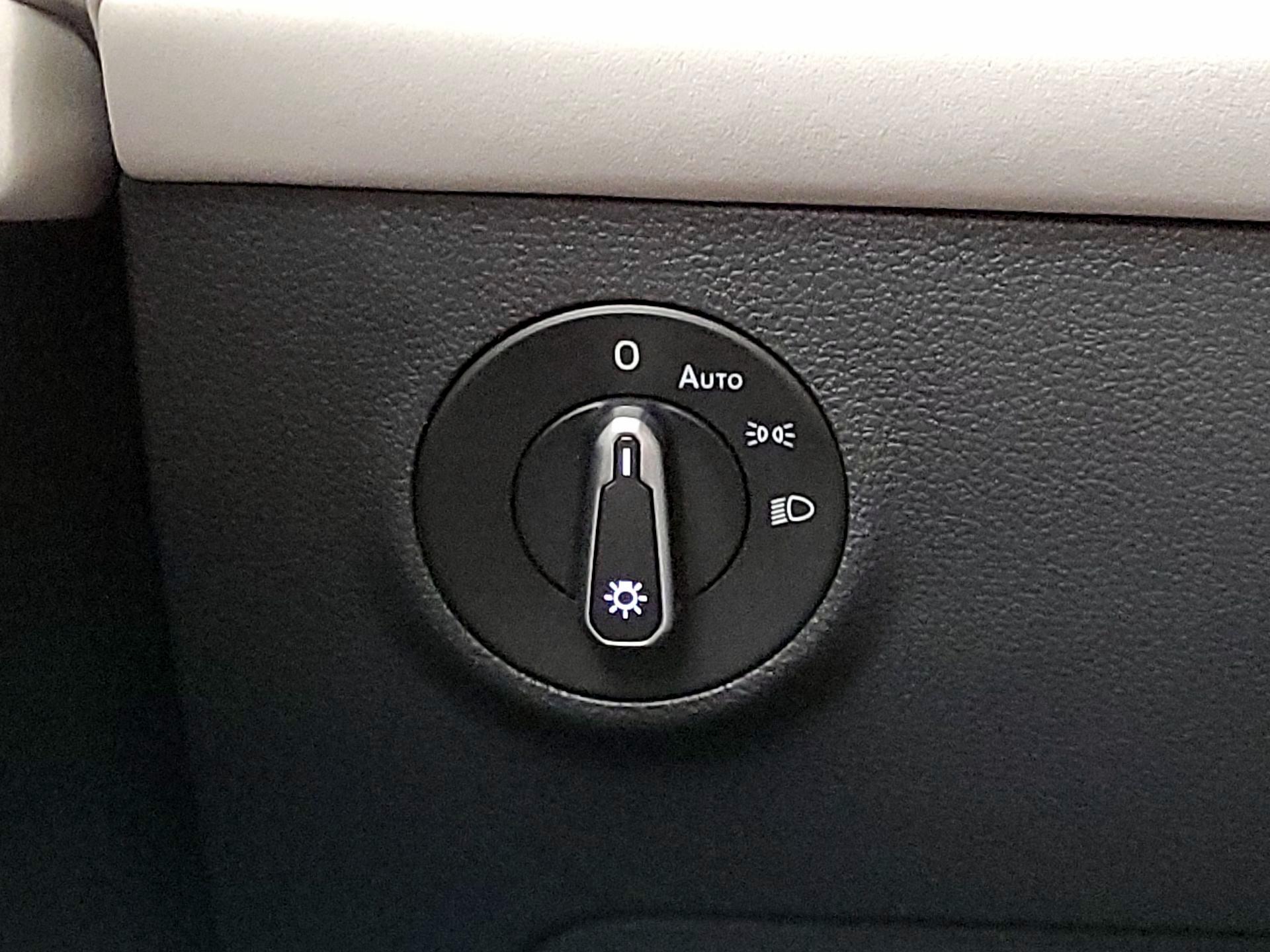 Thumbnail: 2025 Volkswagen Taos - 13