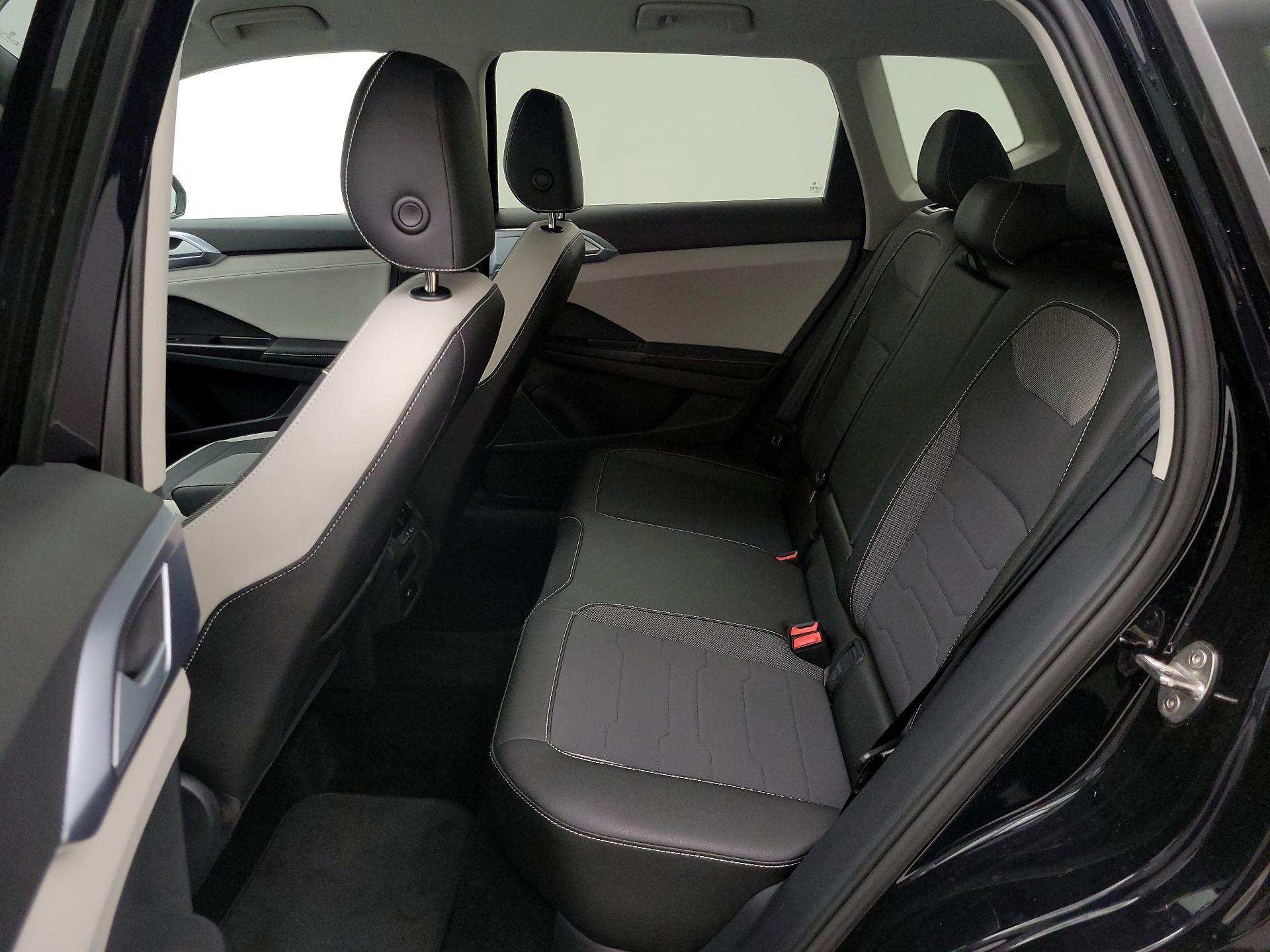 Thumbnail: 2025 Volkswagen Taos - 19