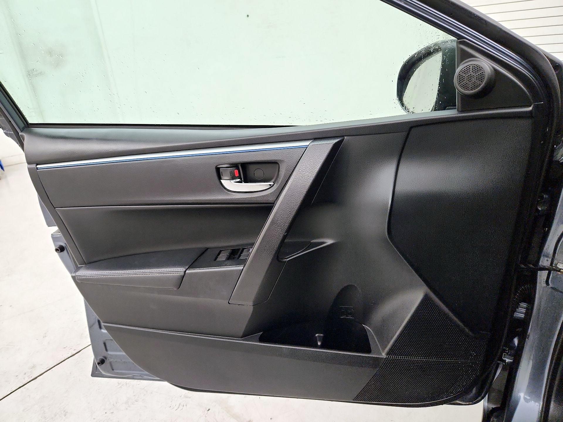 Thumbnail: 2014 Toyota Corolla - 12