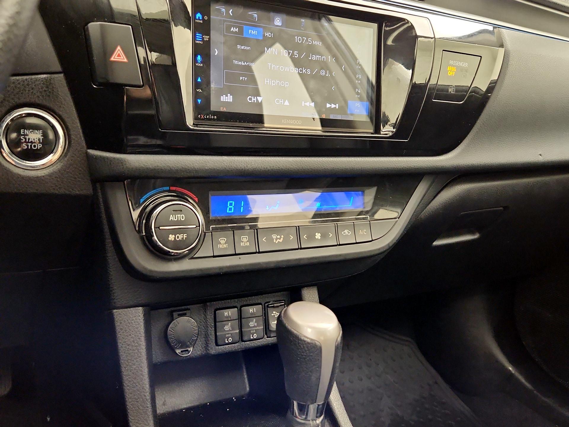 Thumbnail: 2014 Toyota Corolla - 16