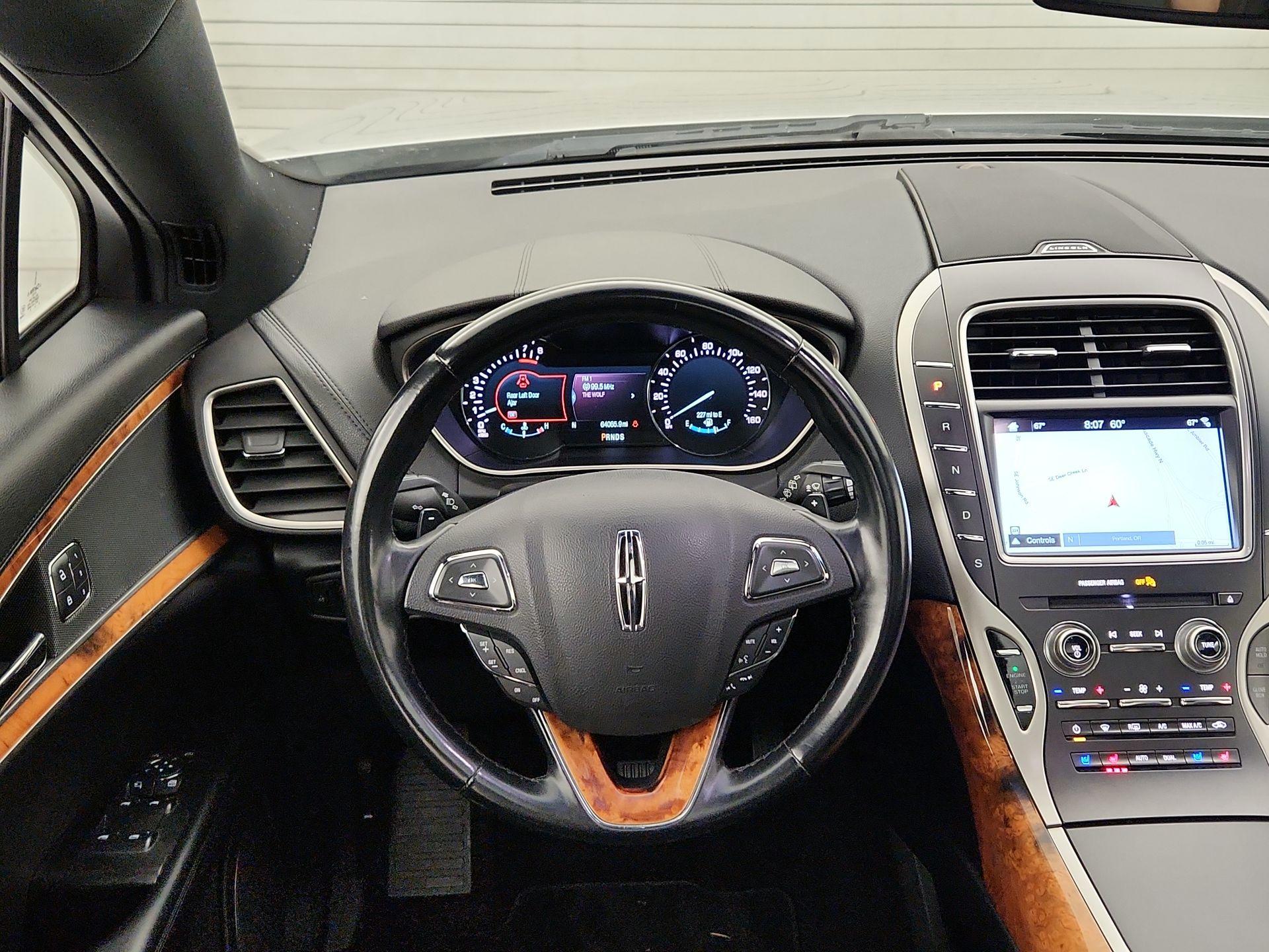 Thumbnail: 2017 Lincoln MKX - 10