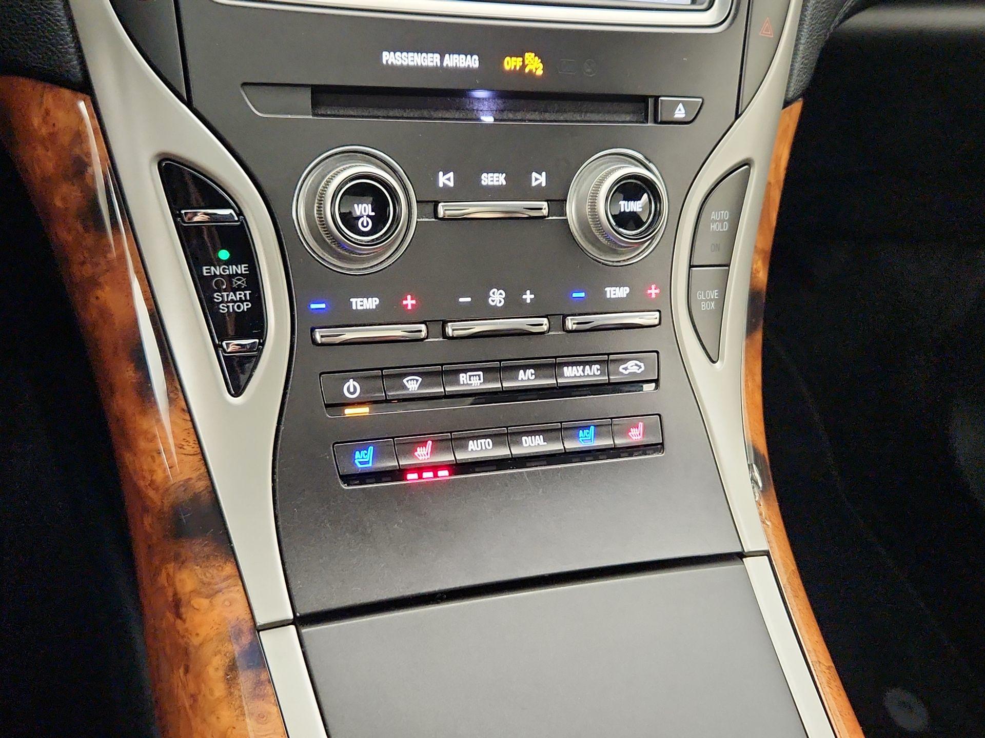 Thumbnail: 2017 Lincoln MKX - 17