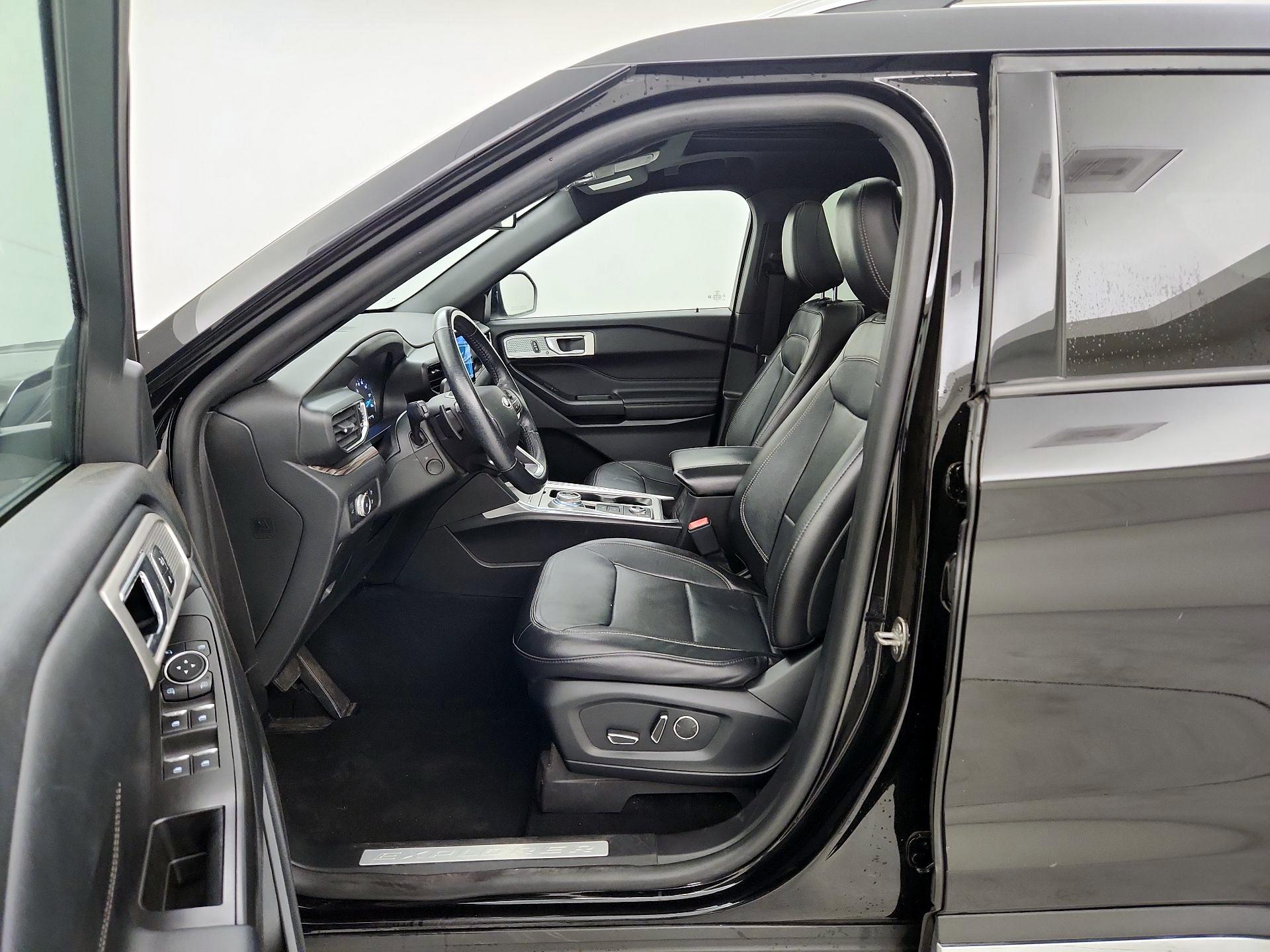 Thumbnail: 2020 Ford Explorer - 11