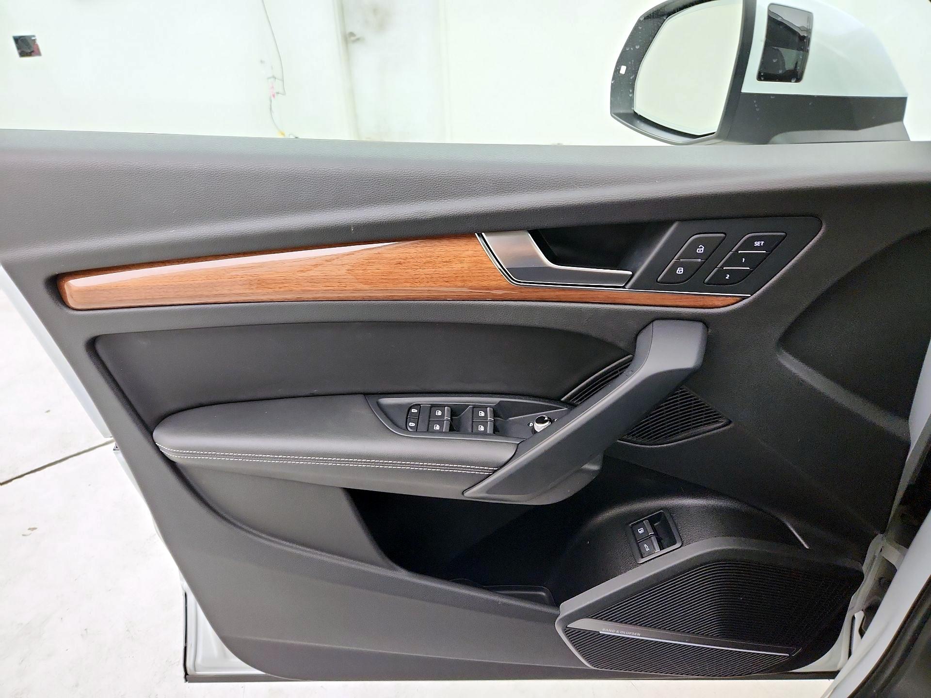 Thumbnail: 2021 Audi Q5 - 12