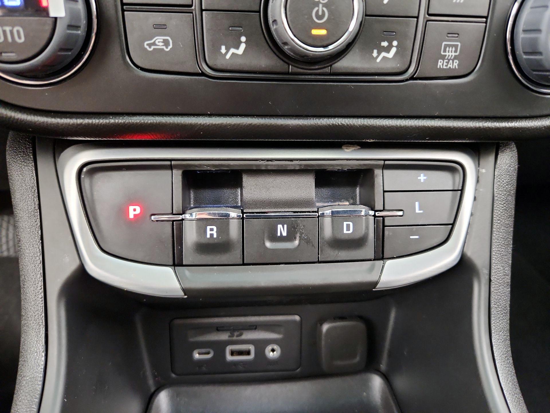 Thumbnail: 2022 GMC Terrain - 18