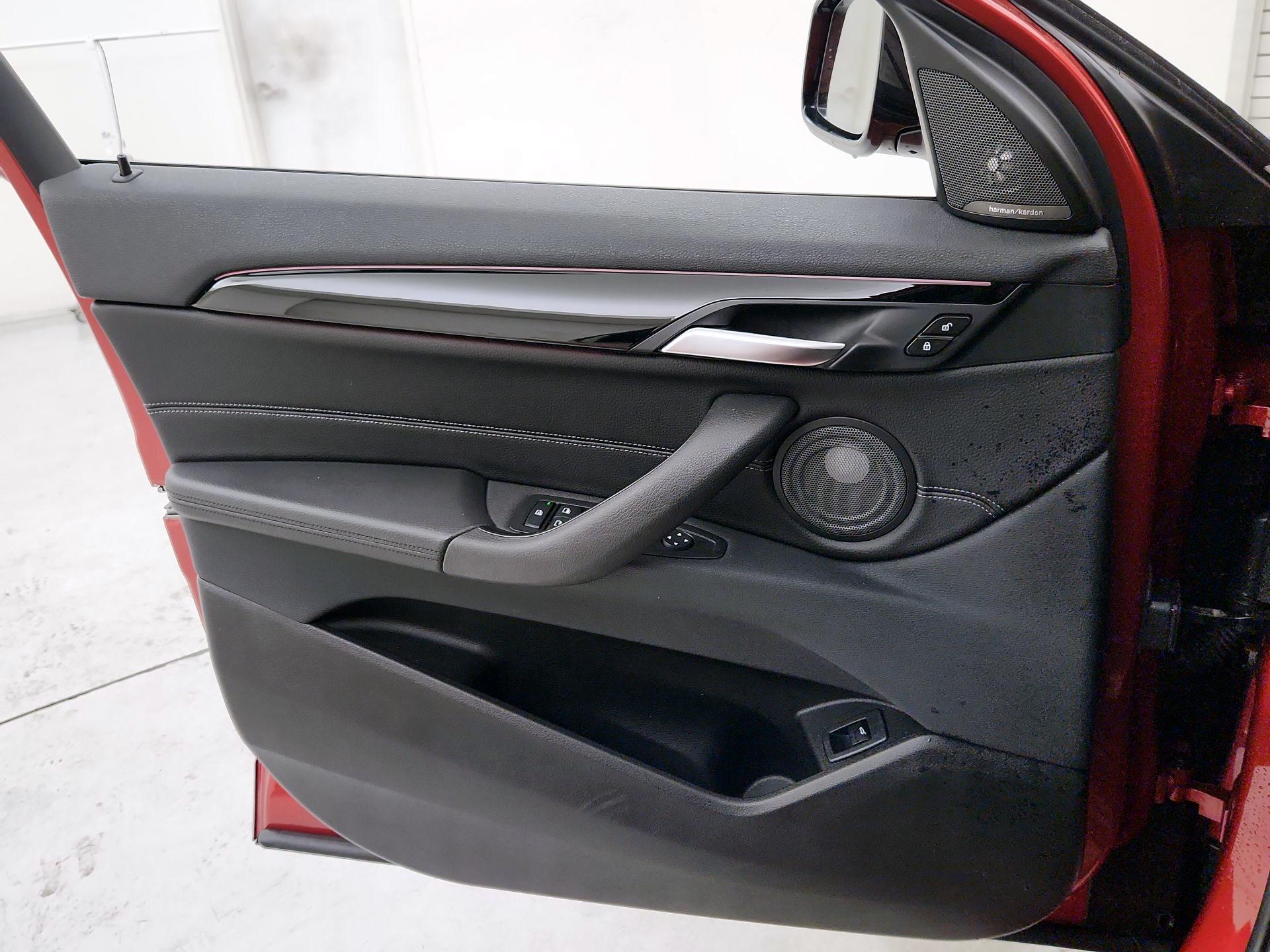 Thumbnail: 2021 BMW X2 - 12