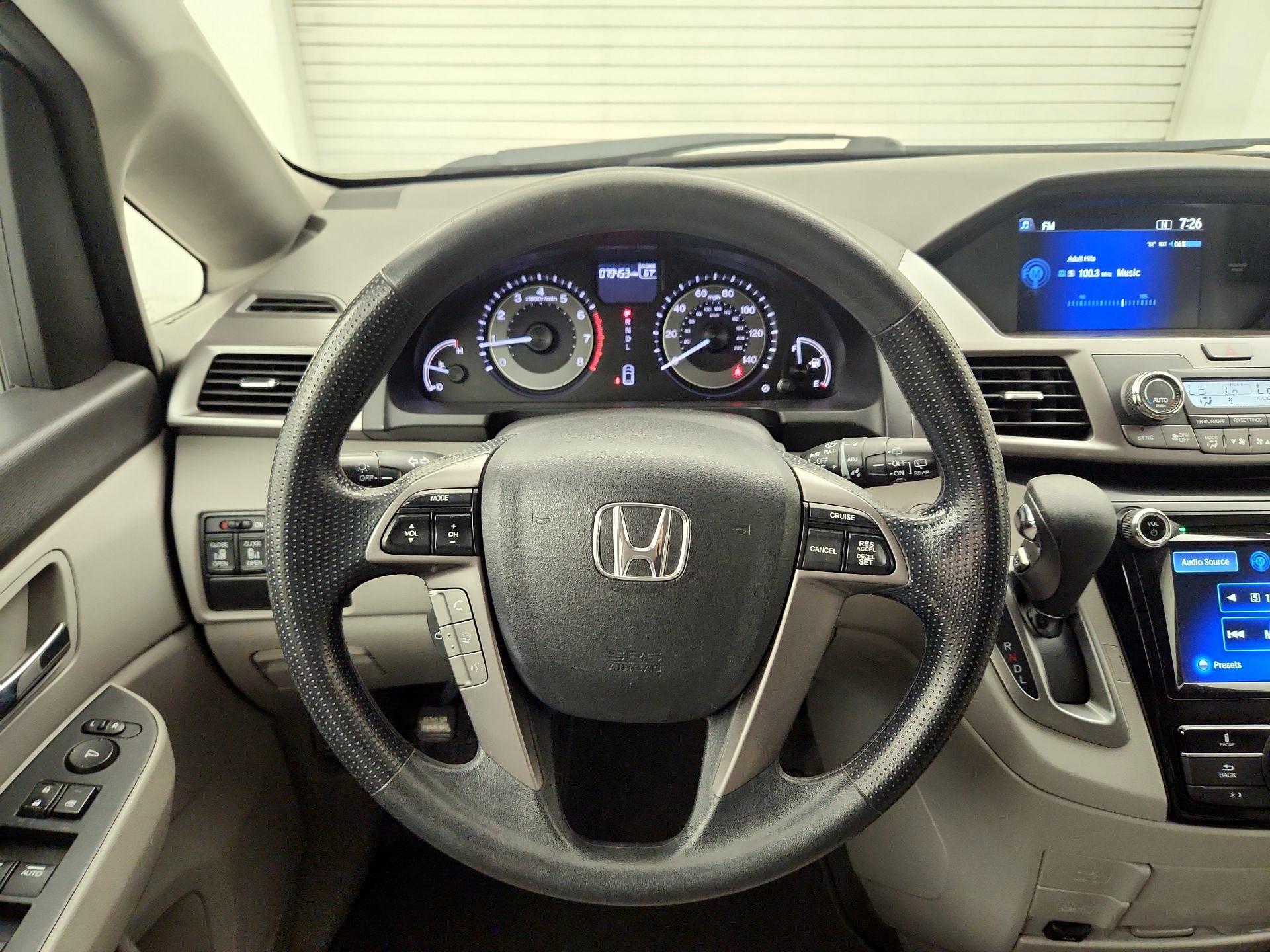 Thumbnail: 2015 Honda Odyssey - 10