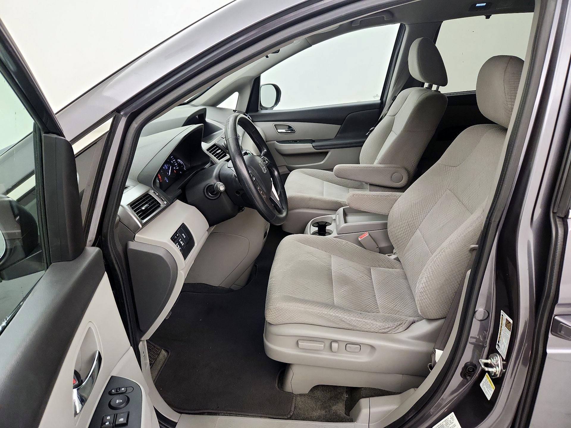 Thumbnail: 2015 Honda Odyssey - 11