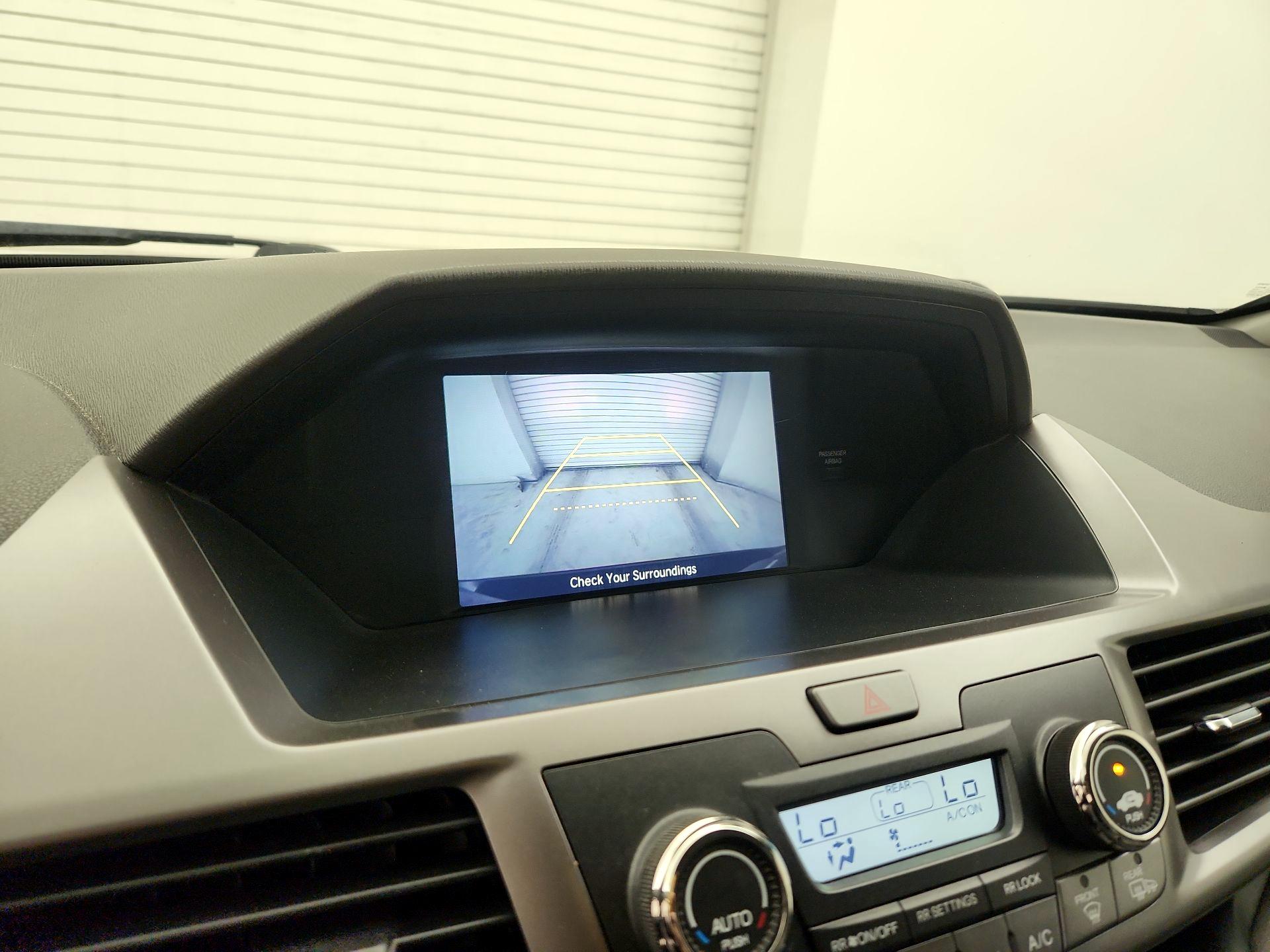 Thumbnail: 2015 Honda Odyssey - 14