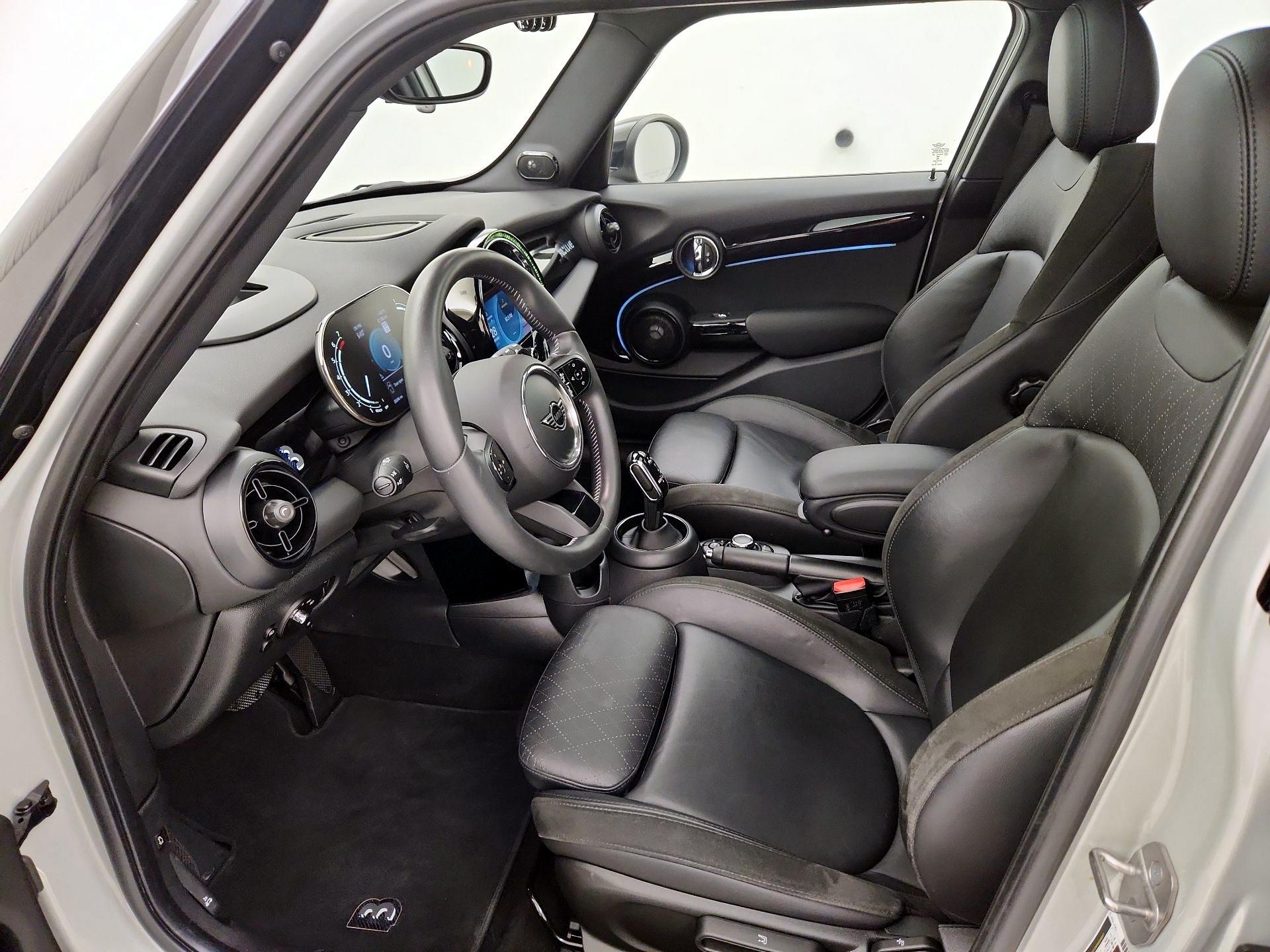 Thumbnail: 2022 MINI Cooper Hardtop - 11