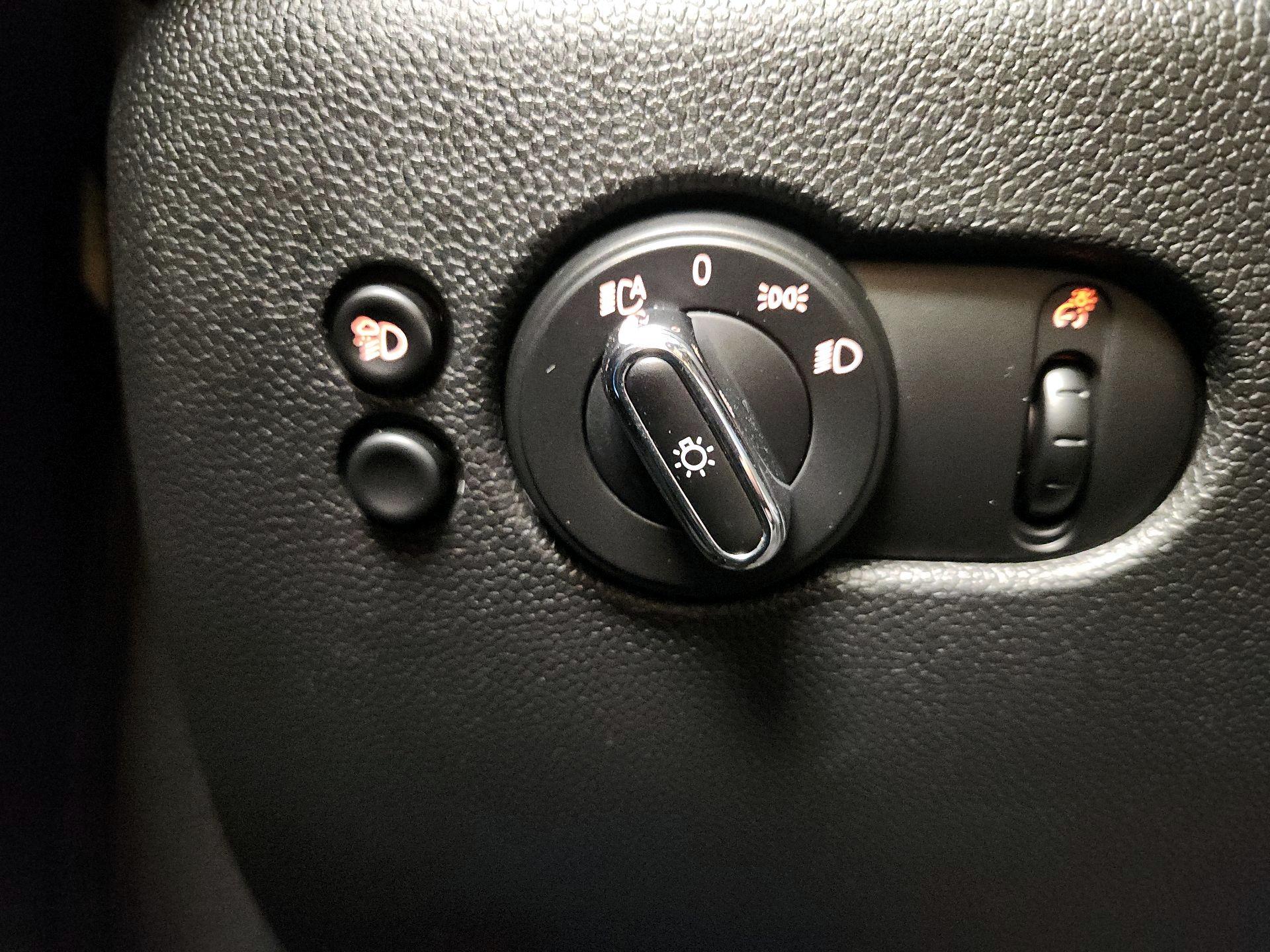 Thumbnail: 2022 MINI Cooper Hardtop - 13