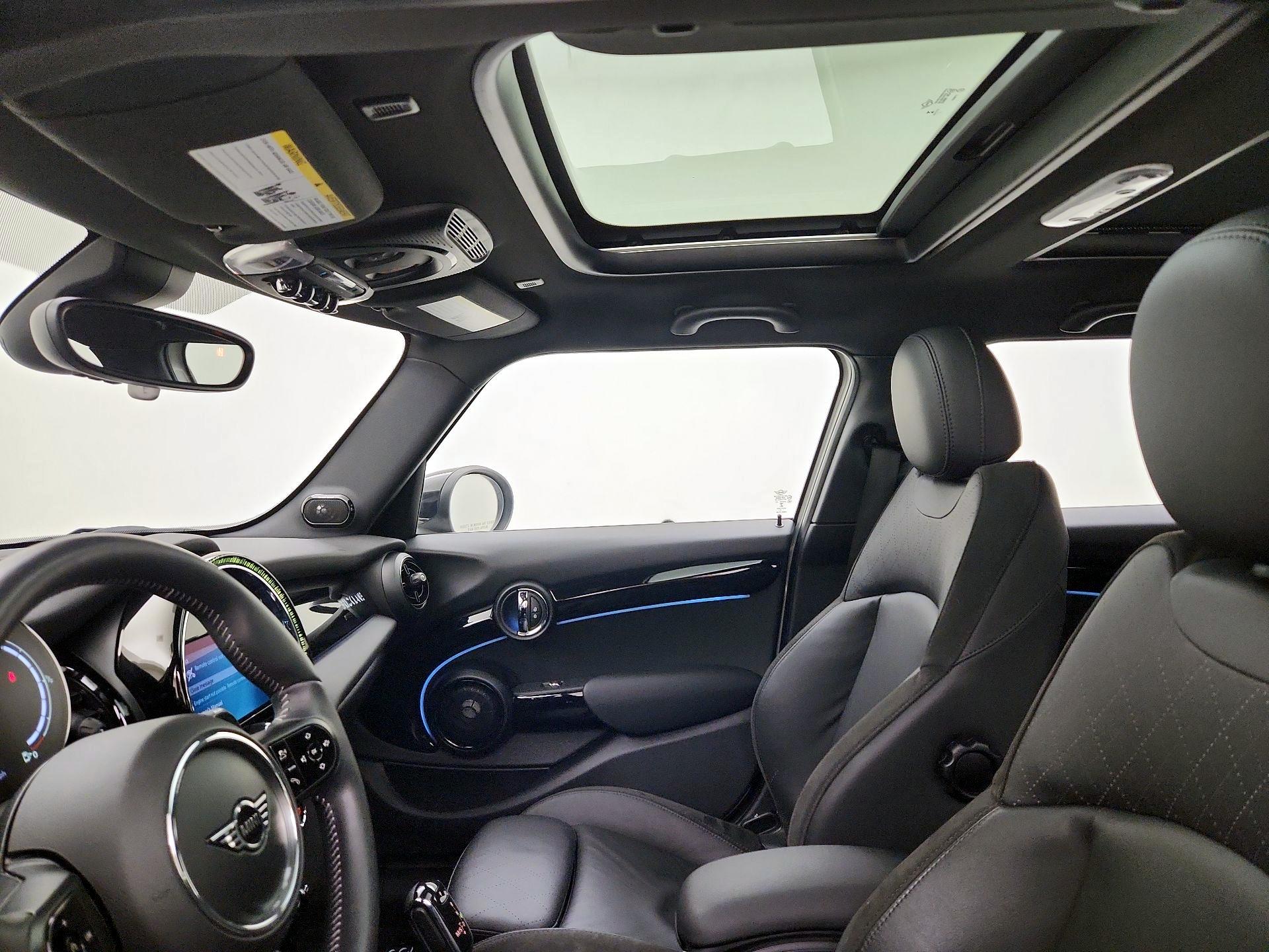 Thumbnail: 2022 MINI Cooper Hardtop - 20