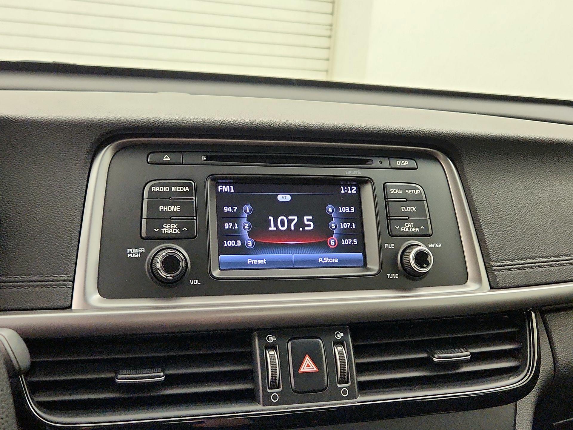 Thumbnail: 2016 Kia Optima - 15