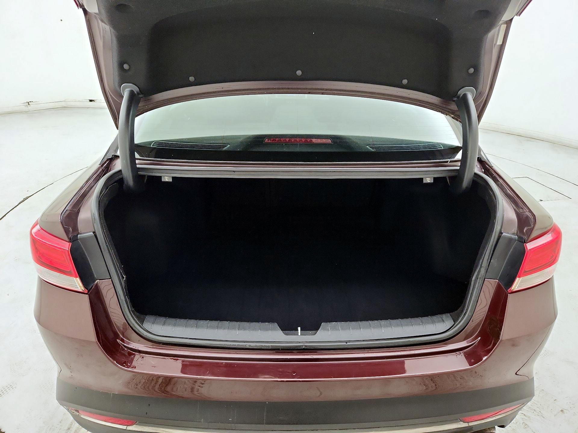 Thumbnail: 2016 Kia Optima - 20