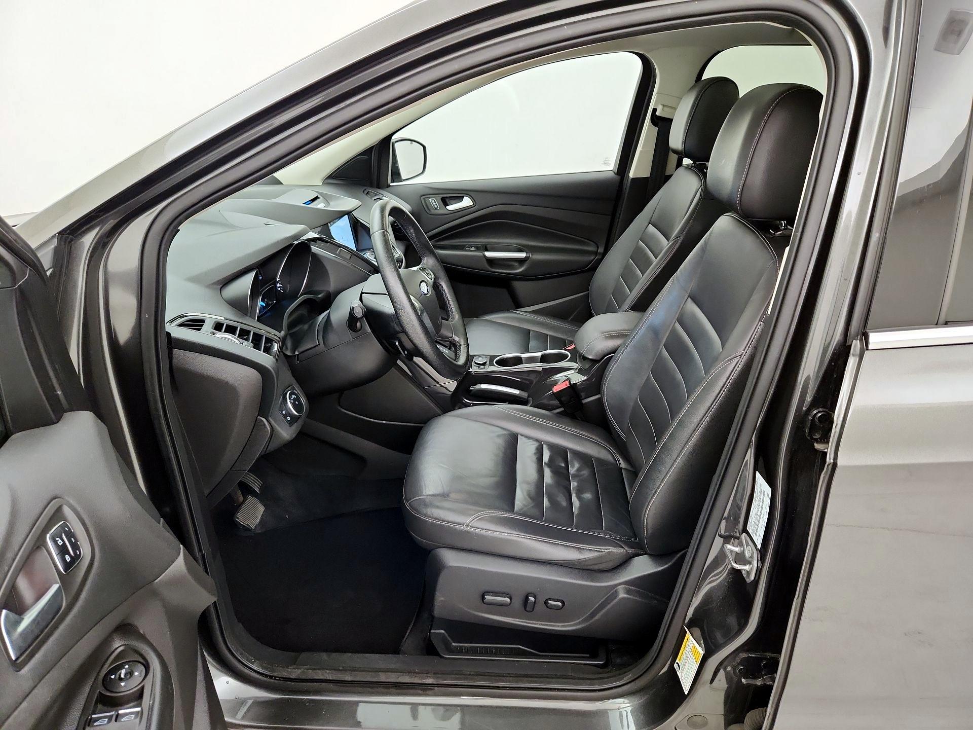 Thumbnail: 2016 Ford Escape - 11