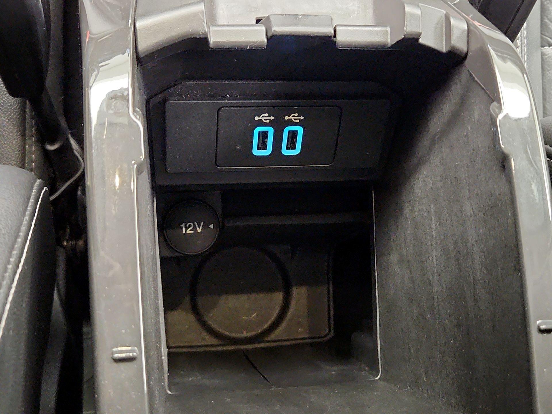 Thumbnail: 2016 Ford Escape - 19