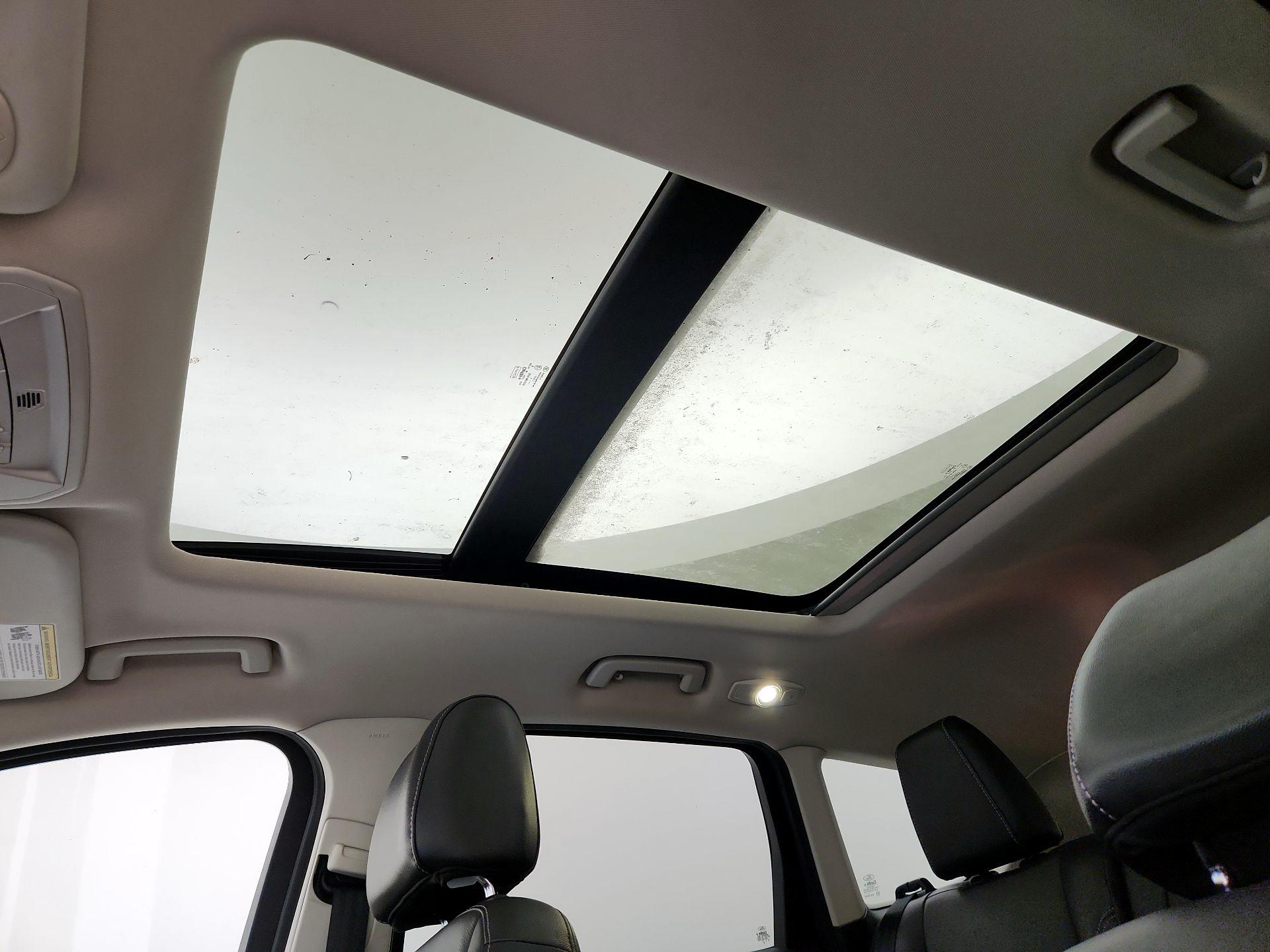 Thumbnail: 2016 Ford Escape - 20