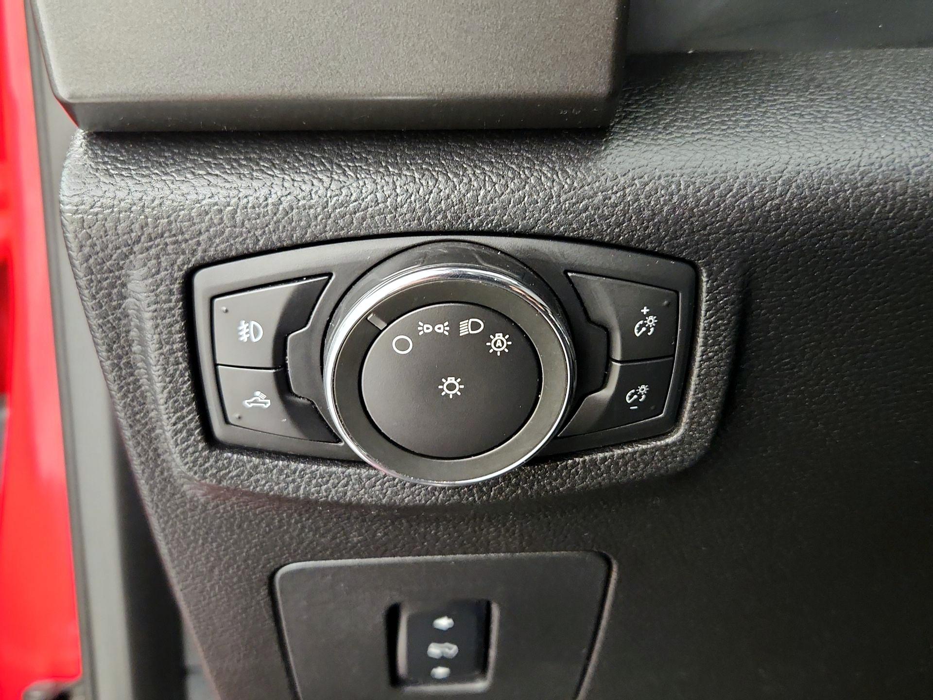 Thumbnail: 2016 Ford F-150 - 13